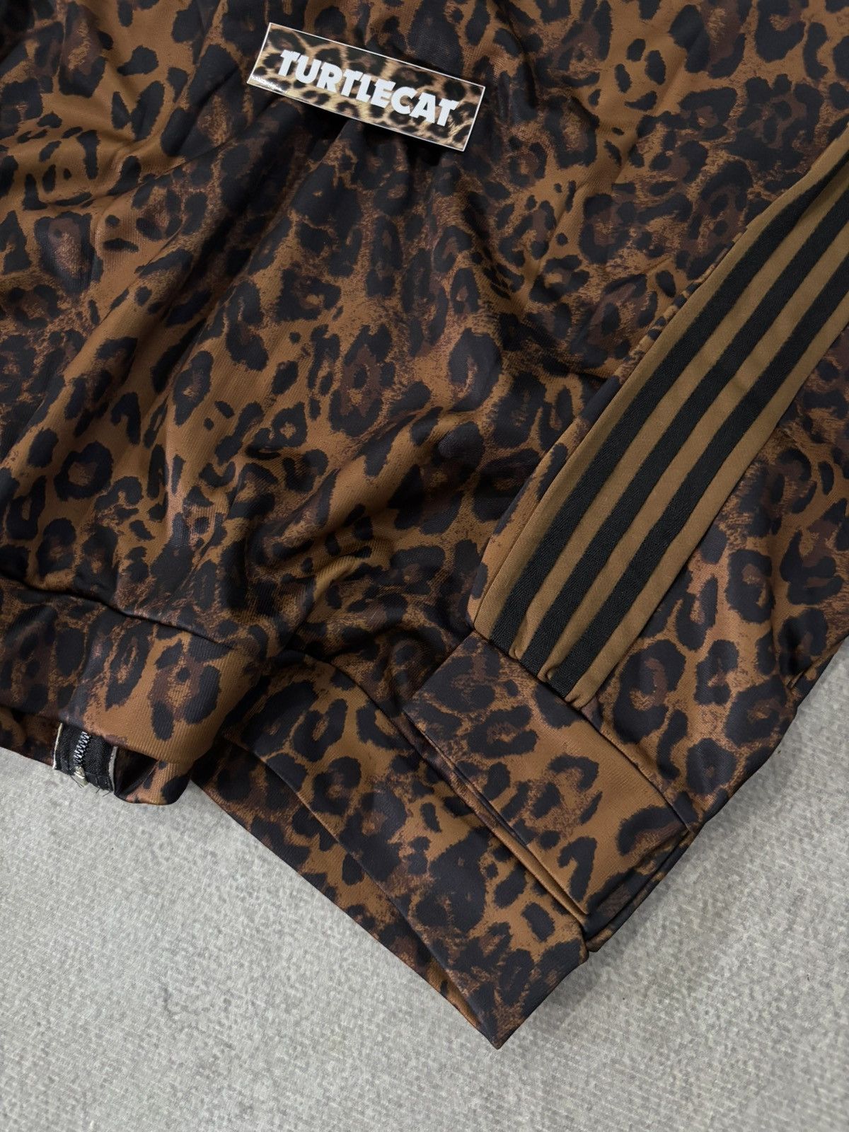 Other LEOPARD TRACKTOP 3STRIP by Double T Size US XL / EU 56 / 4 - 9 Thumbnail