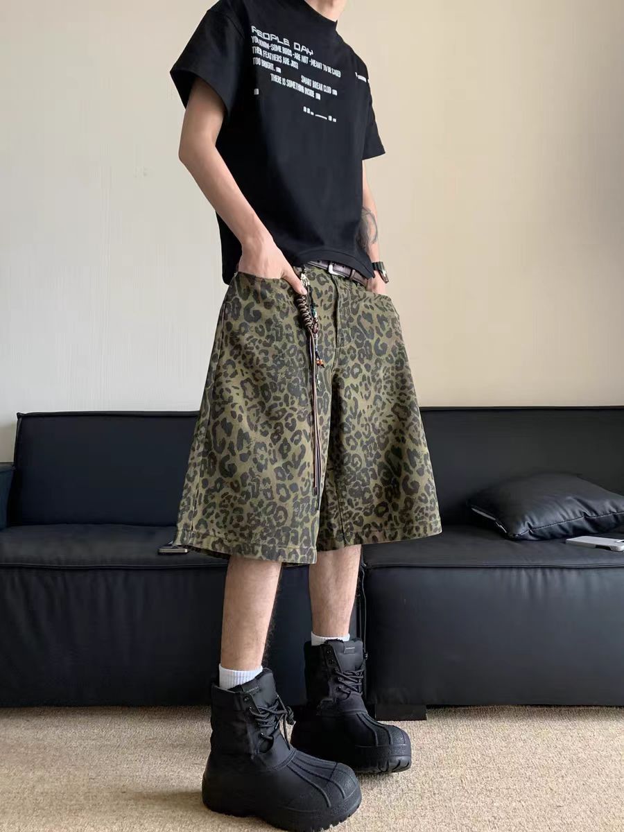 Japanese Brand Slouchy style vintage leopard baggy denim shorts Size US 32 / EU 48 - 2 Thumbnail