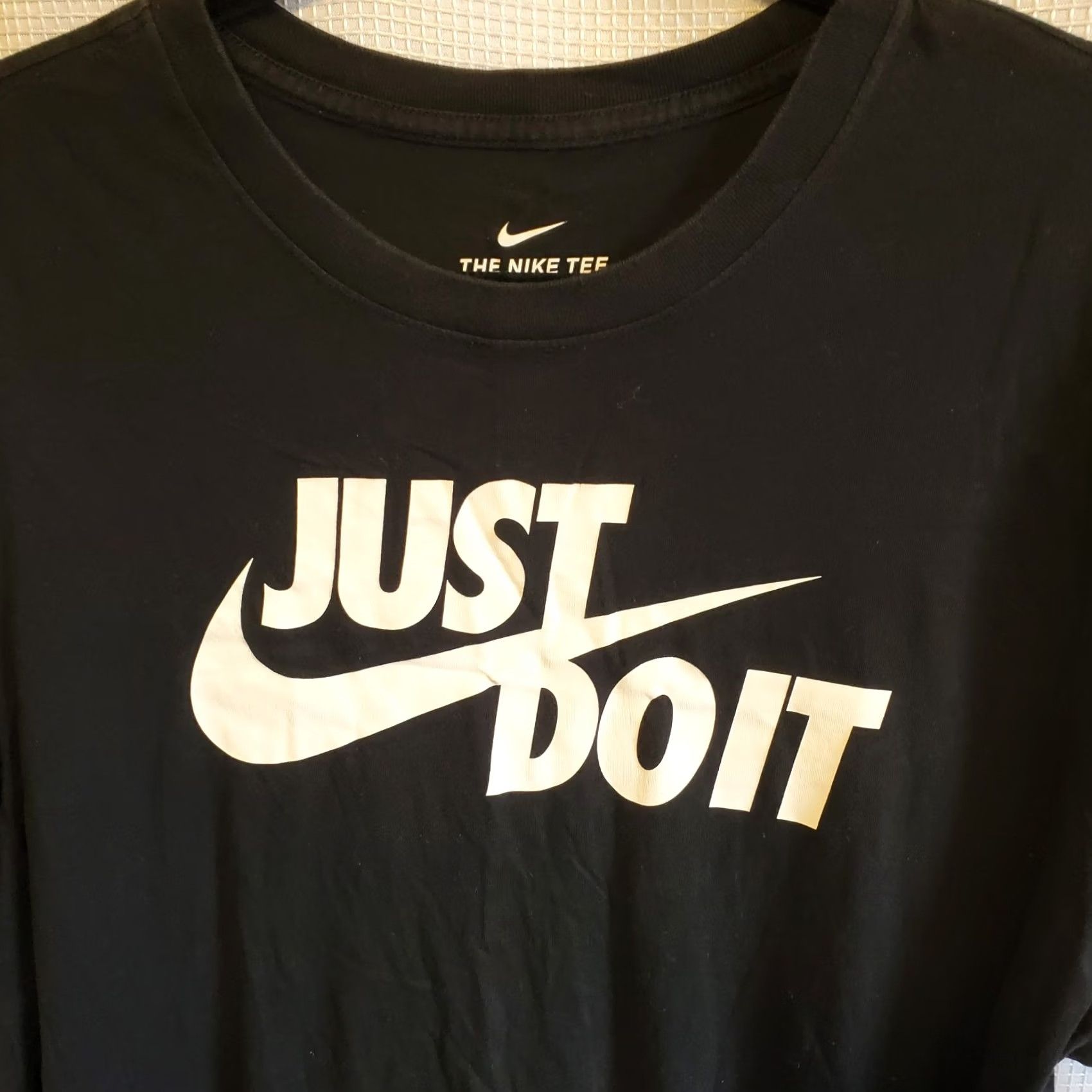 Nike Nike Shirt Mens XL Black The Nike Tee Short Sleeve Just Do It Swoosh Logo Crew Size US XL / EU 56 / 4 - 2 Thumbnail