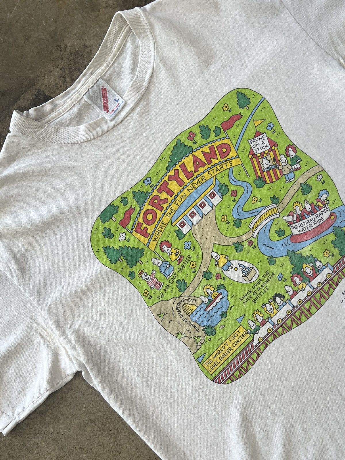 Vintage Vintage 90s FortyLand Fun Never Starts Funny Art Tee Size US L / EU 52-54 / 3 - 1 Thumbnail