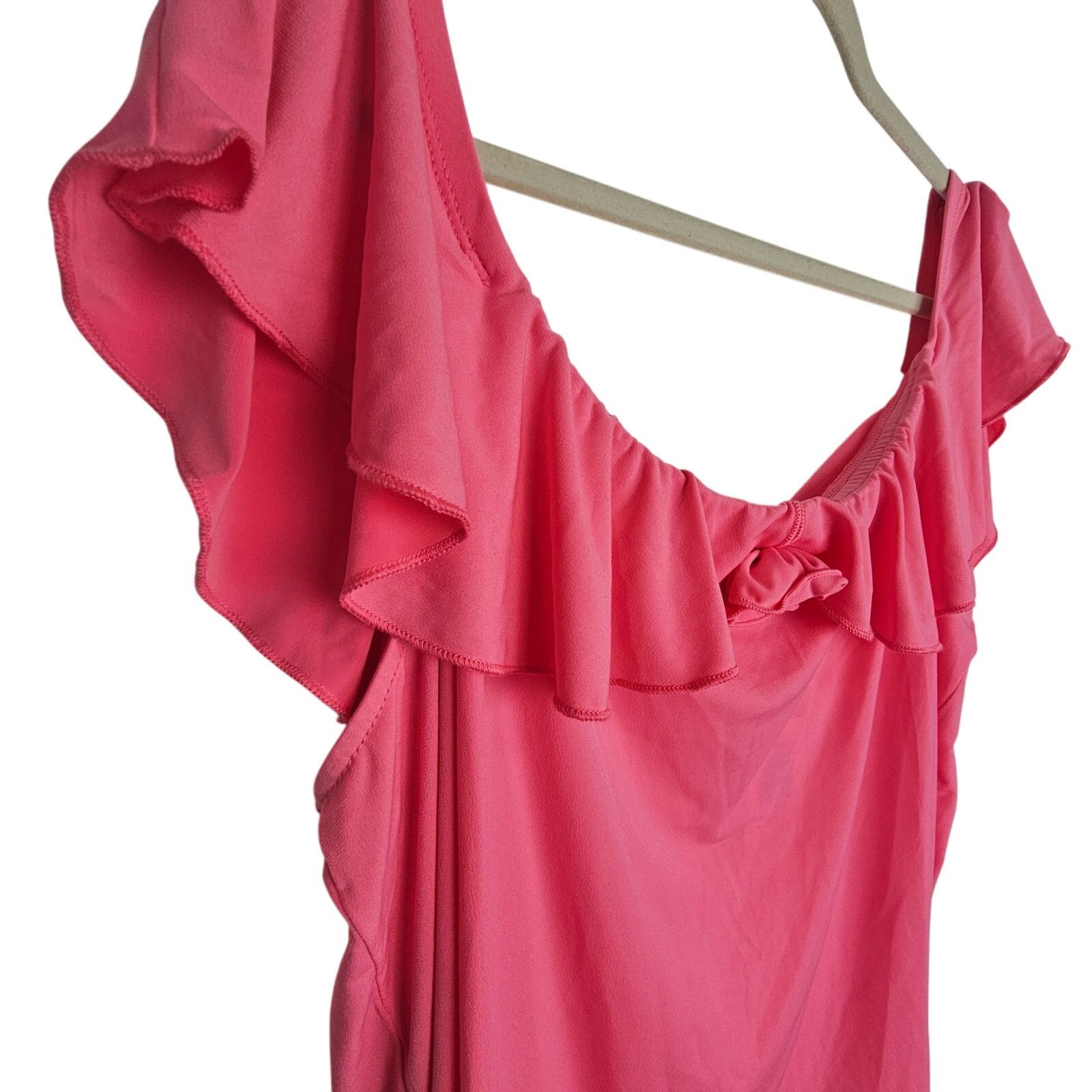 Corridor Torrid Blouse 2X Studio Knit Off Shoulder Ruffle Rosette Size XXL / US 16-18 / IT 52-54 - 6 Thumbnail