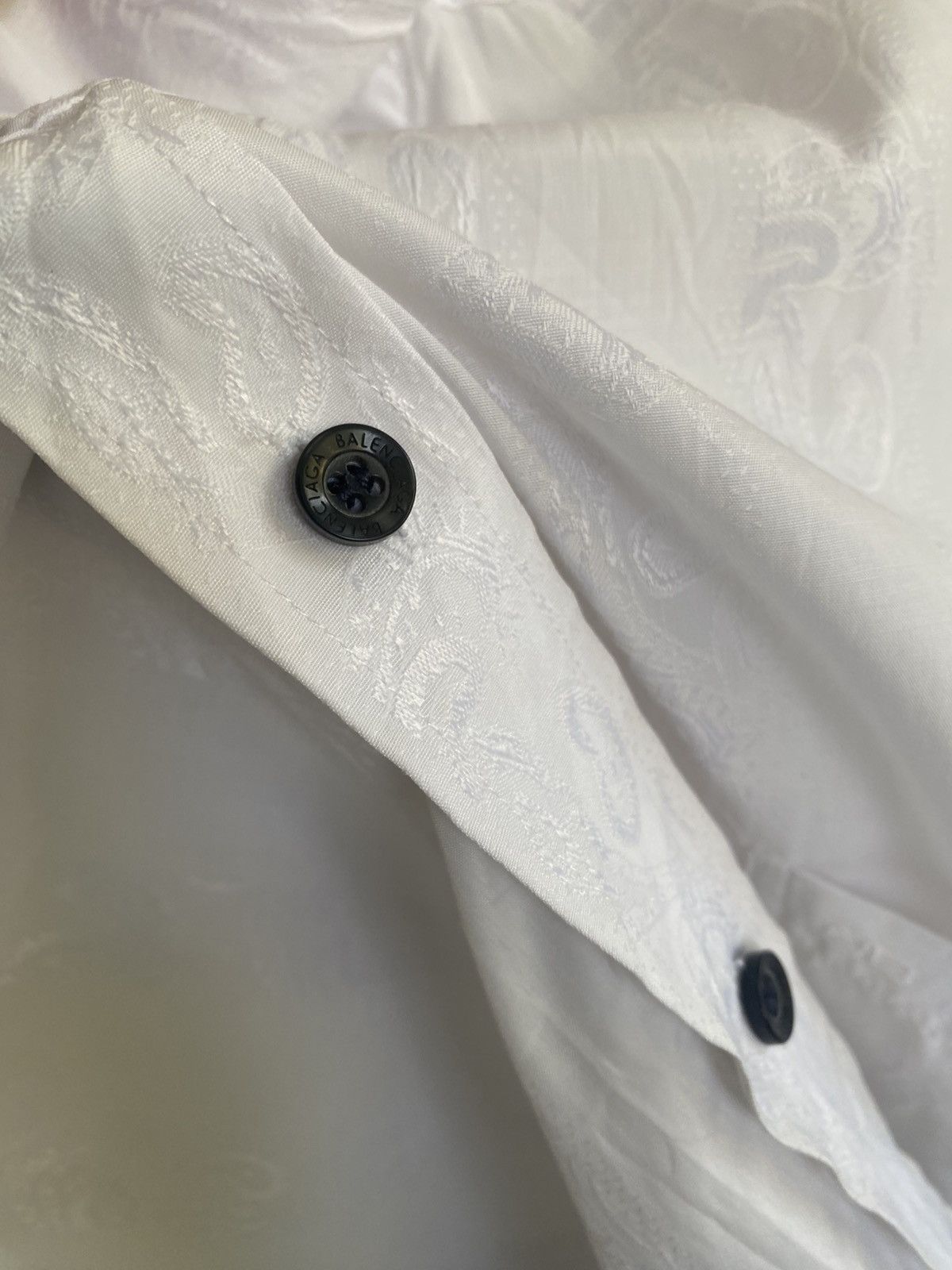 Balenciaga Balenciaga Paisley Stripe Shirts Size US M / EU 48-50 / 2 - 4 Thumbnail