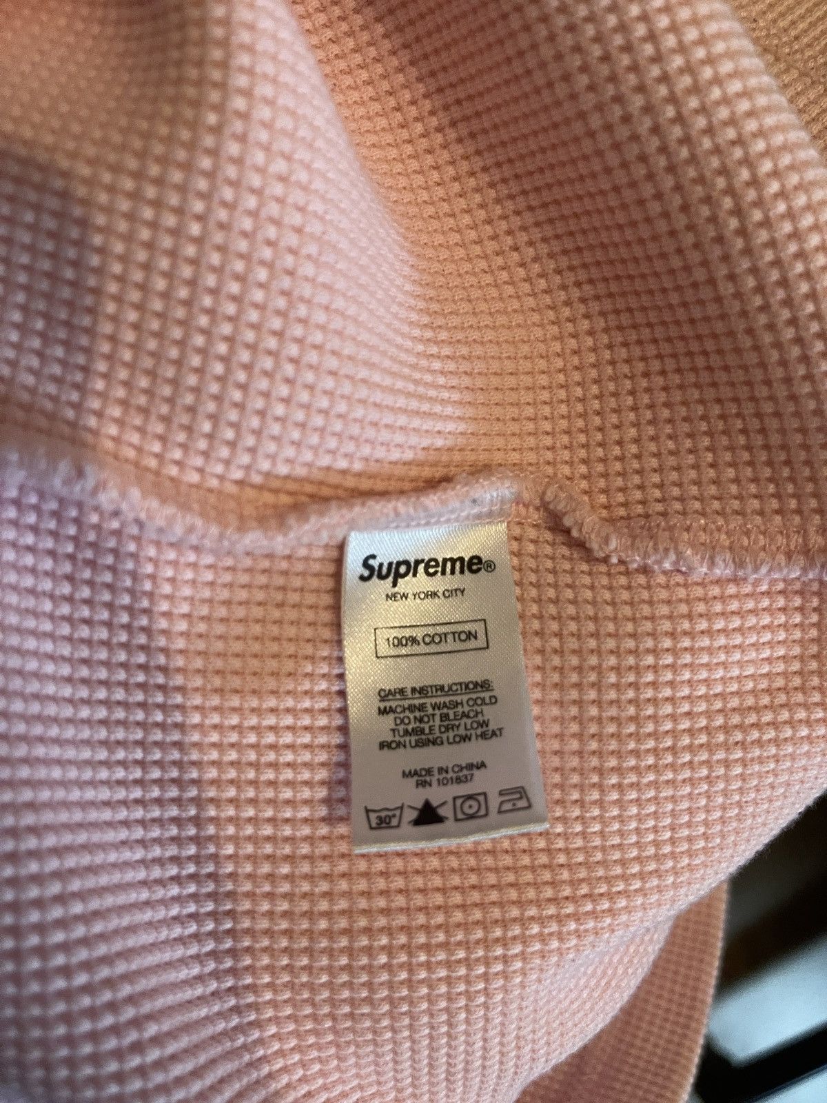 Supreme Longsleeve Supreme Size US L / EU 52-54 / 3 - 4 Thumbnail