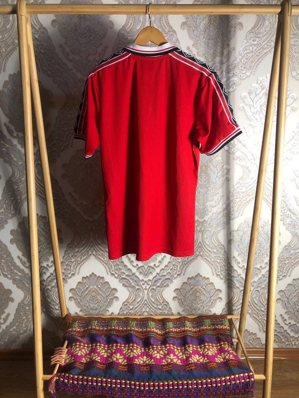 Umbro Vintage Umbro FC Manchester United England Soccer Jersey 90s Size US L / EU 52-54 / 3 - 9 Thumbnail