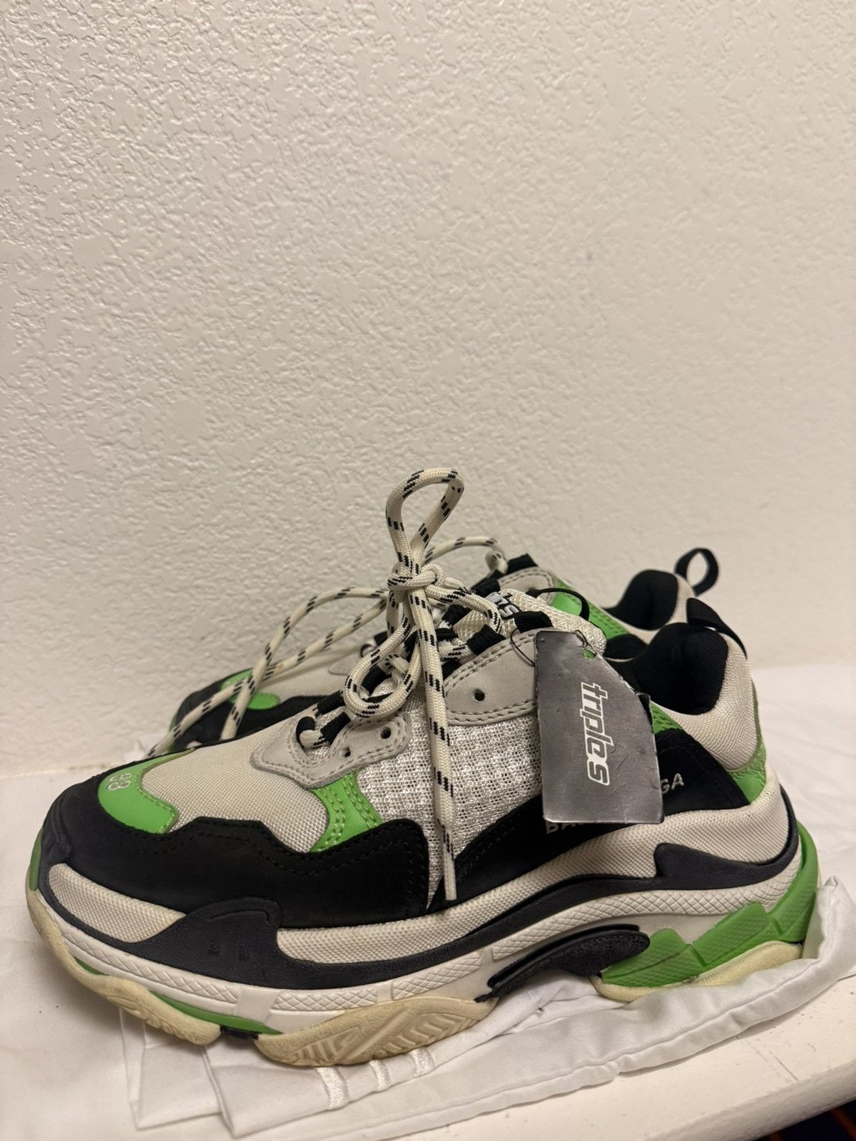 Balenciaga Balenciaga Triple S Chunky Sole Sneaker - Green/White/Black Size US 8 / IT 38 - 2 Thumbnail
