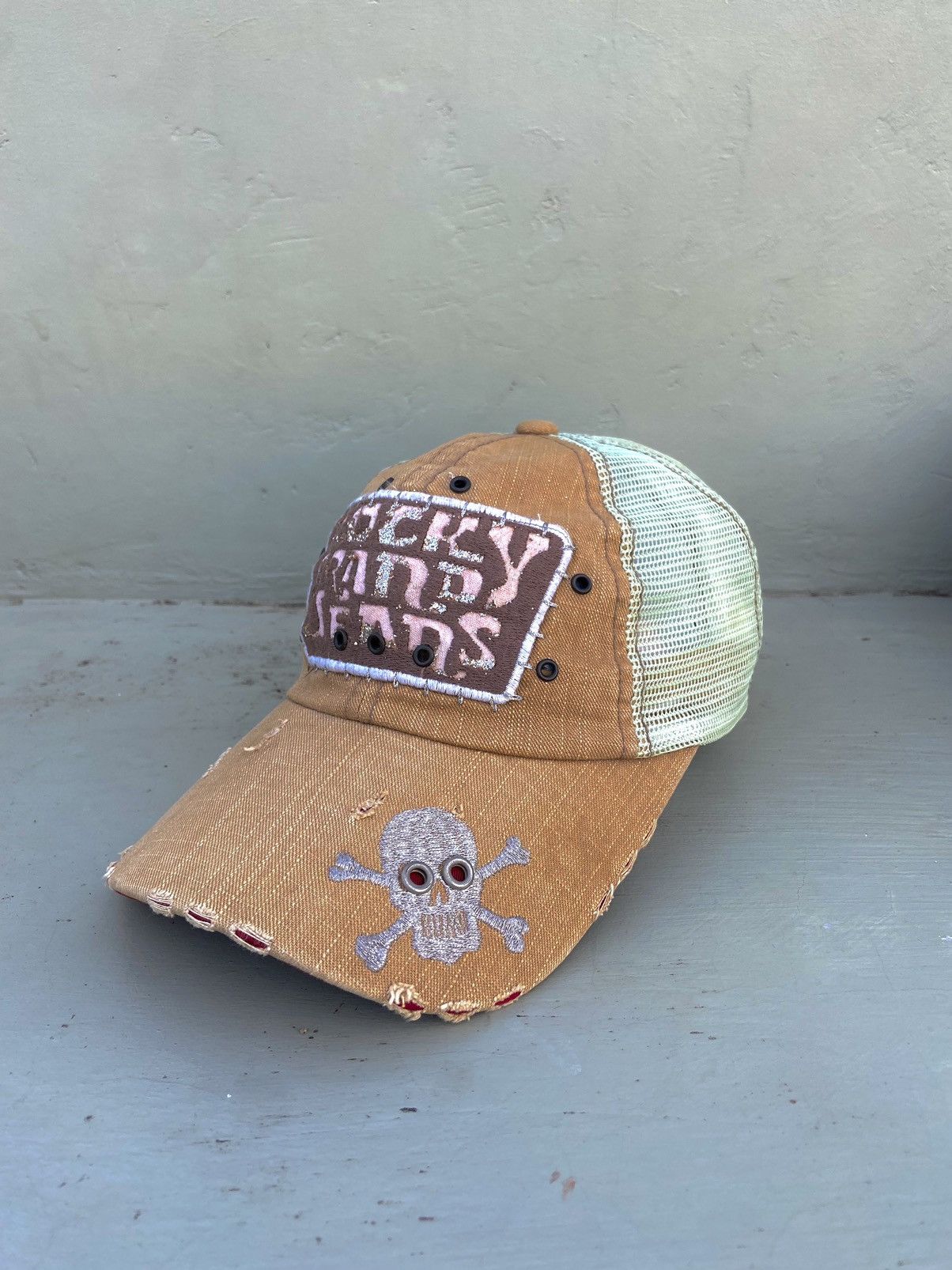If Six Was Nine 2000s Rocky Jeans skull trucker hat Size ONE SIZE - 1 Thumbnail