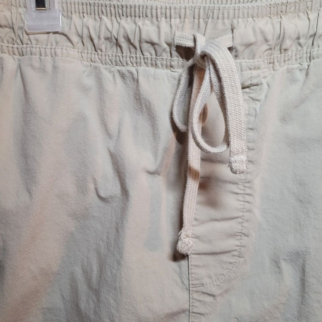 Banana Republic Banana Republic womens XL khaki shorts, NWOT Size 38" / US 16 / IT 52 - 2 Thumbnail