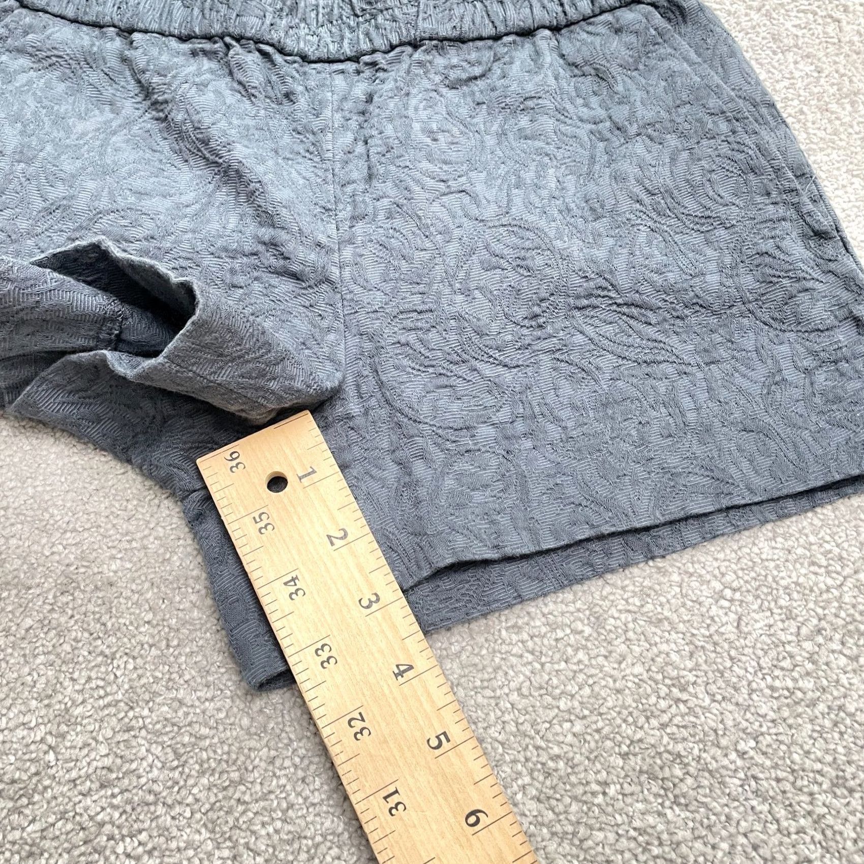 J.Crew J.CREW Jacquard Floral Embroidered Casual Shorts Womens 00 Gray Elastic Waist 3" Inseam Vintage No Size 24" / US 00 / IT 34 - 7 Thumbnail