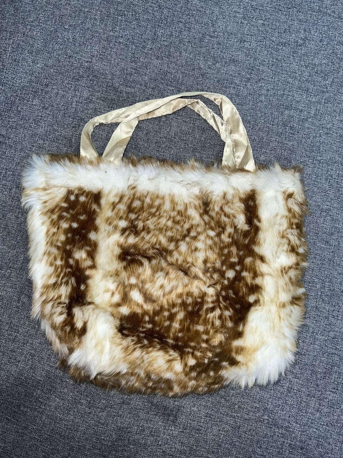 Japanese Brand Deer fur mini handle bag 🦌 Size ONE SIZE - 3 Thumbnail