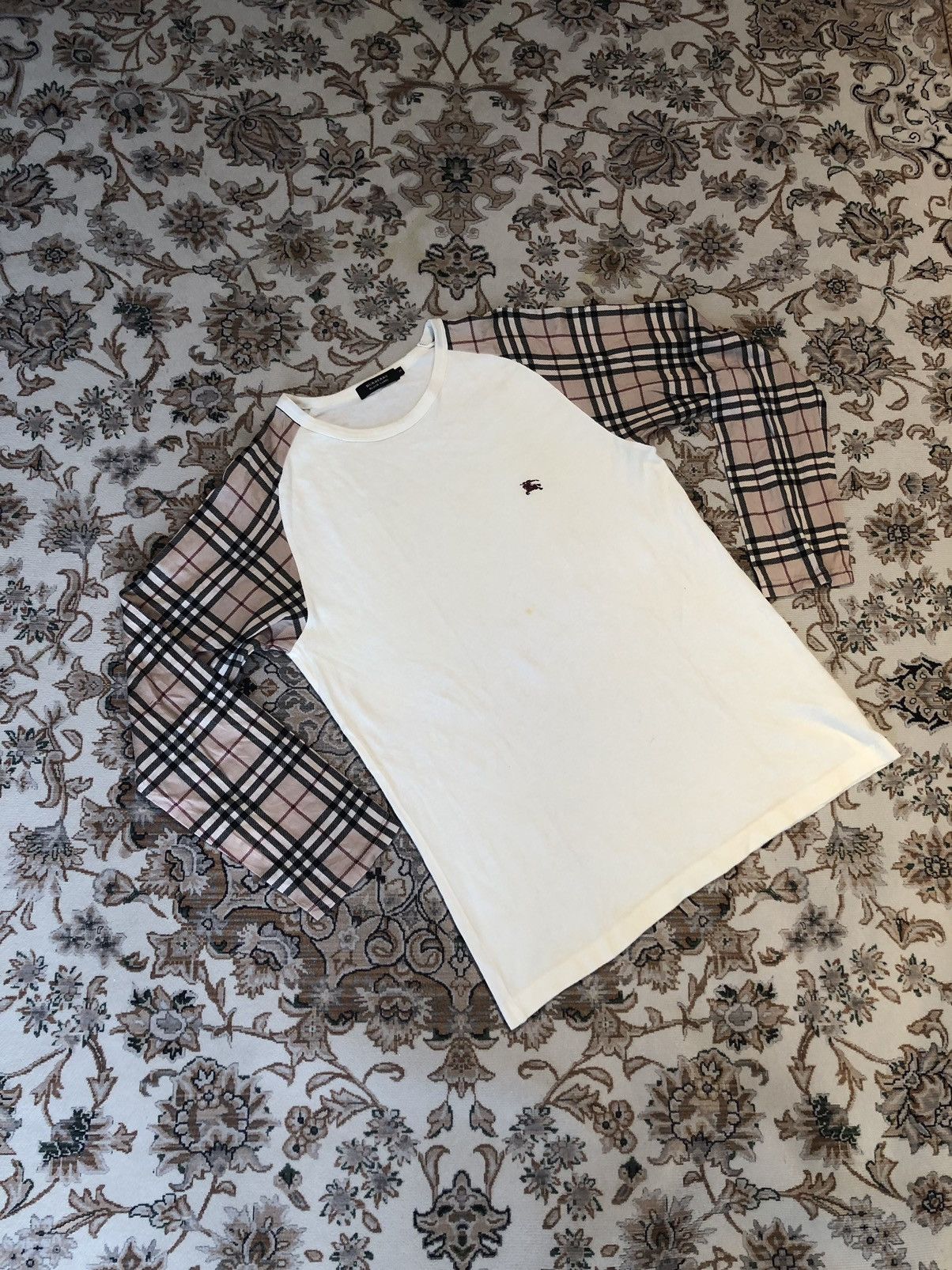 Burberry JAPAN BURBERRY NOVACHECK LONG SLEEVE TEES Size US S / EU 44-46 / 1 - 1 Thumbnail