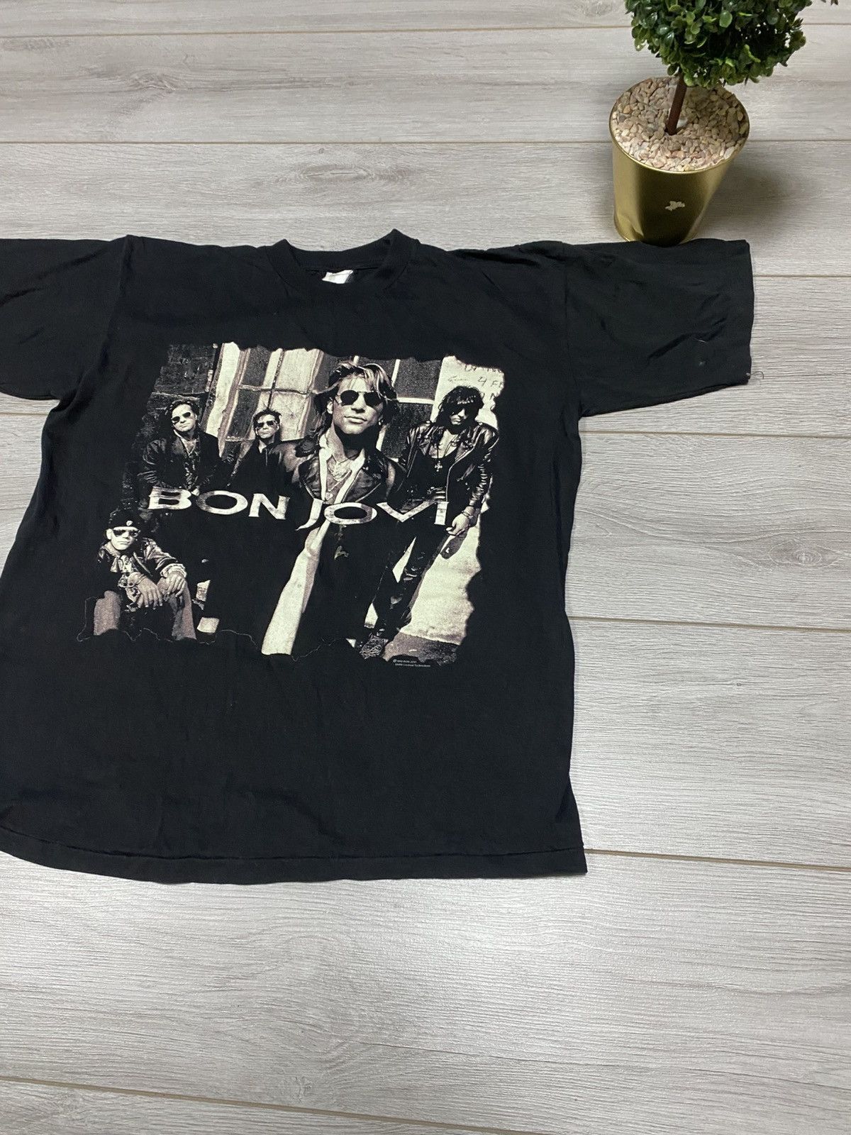 Bon Jovi Vintage Bon Jovi 1992 “Keep The Faith” Graphic T-shirt Size US L / EU 52-54 / 3 - 8 Thumbnail