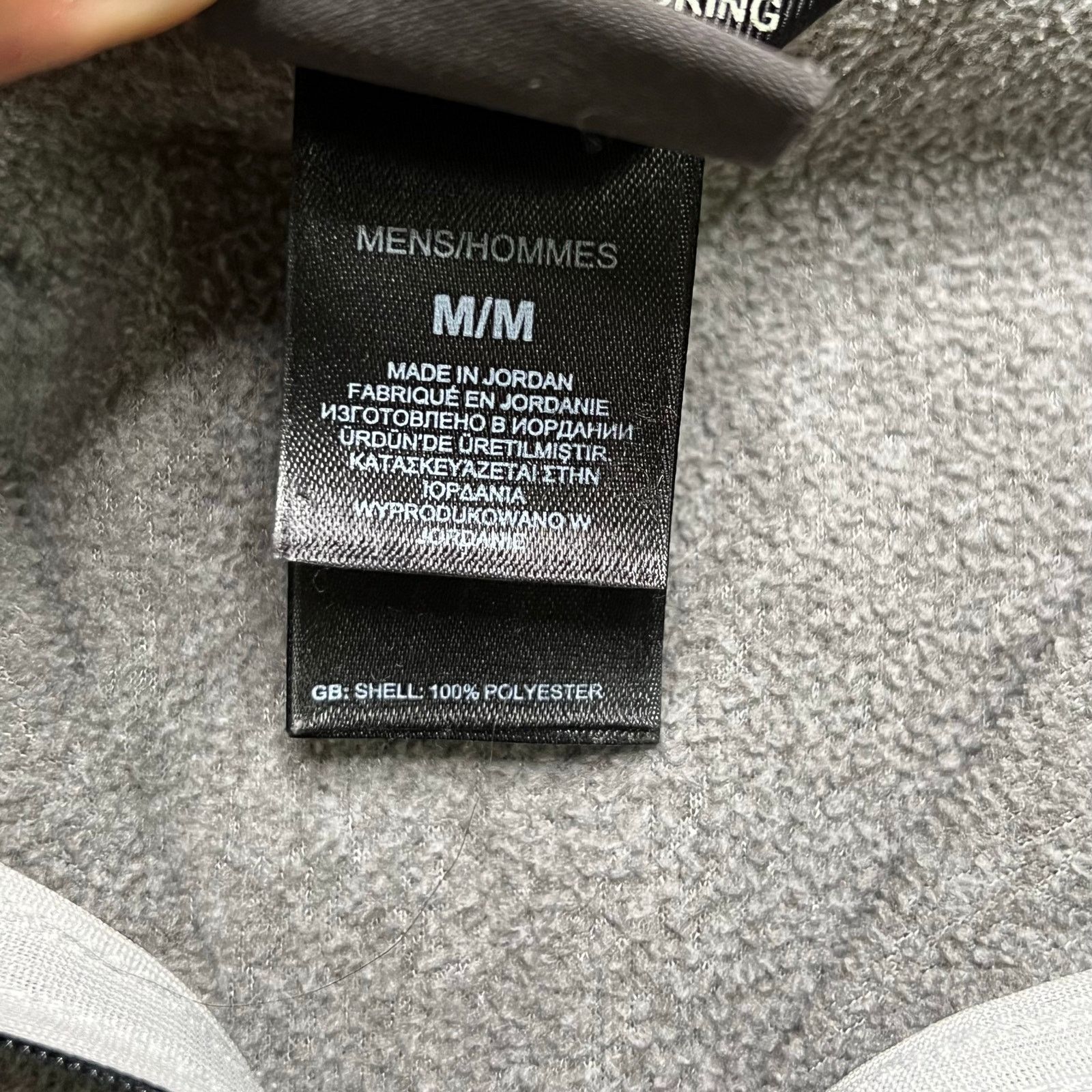 The North Face The North Face gray 1/4 zip lightweight pullover fleece Sz M Size US M / EU 48-50 / 2 - 4 Thumbnail