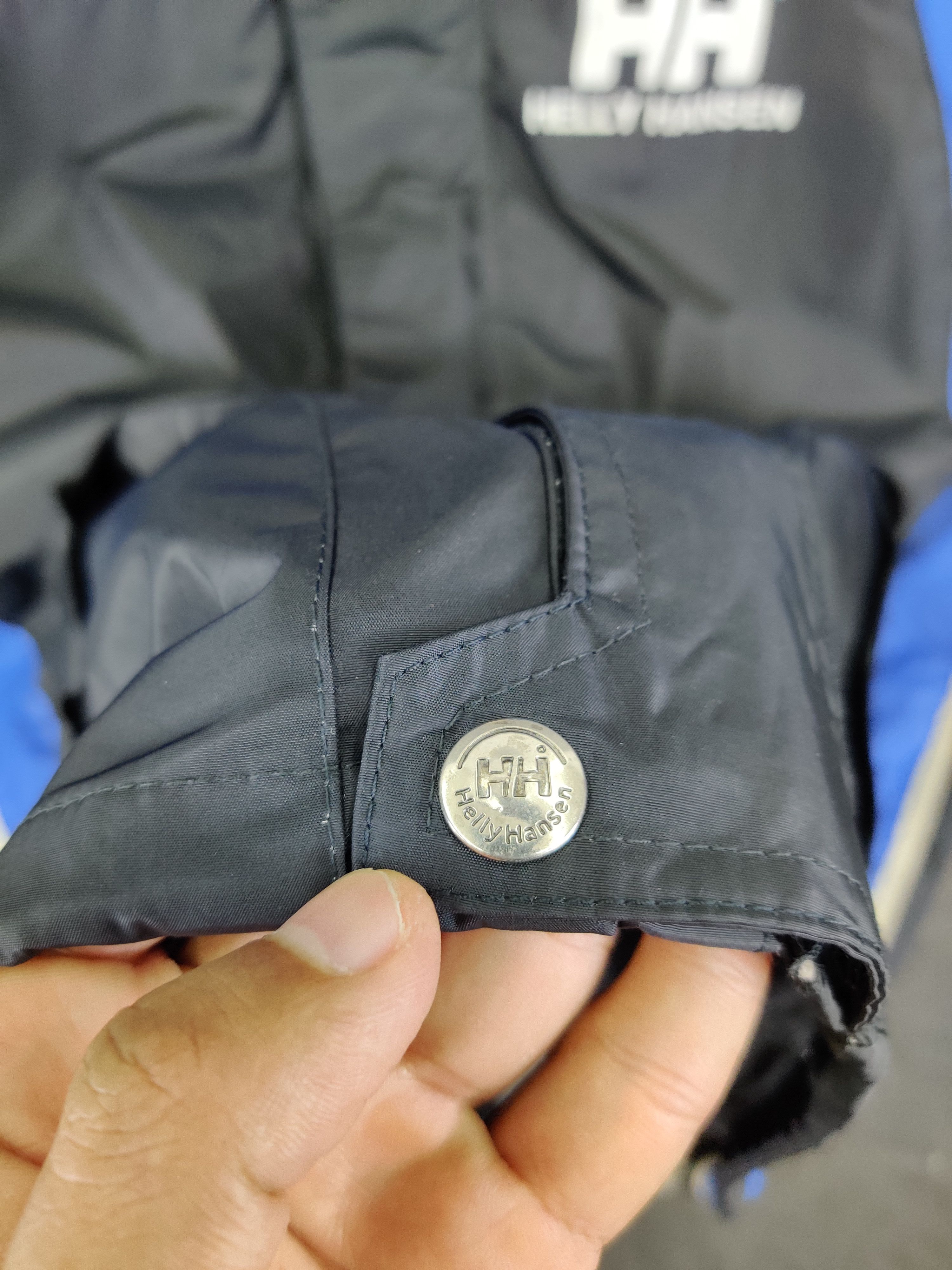 Helly Hansen Vintage Helly Hansen Waterproof Light Jacket Size US M / EU 48-50 / 2 - 12 Thumbnail