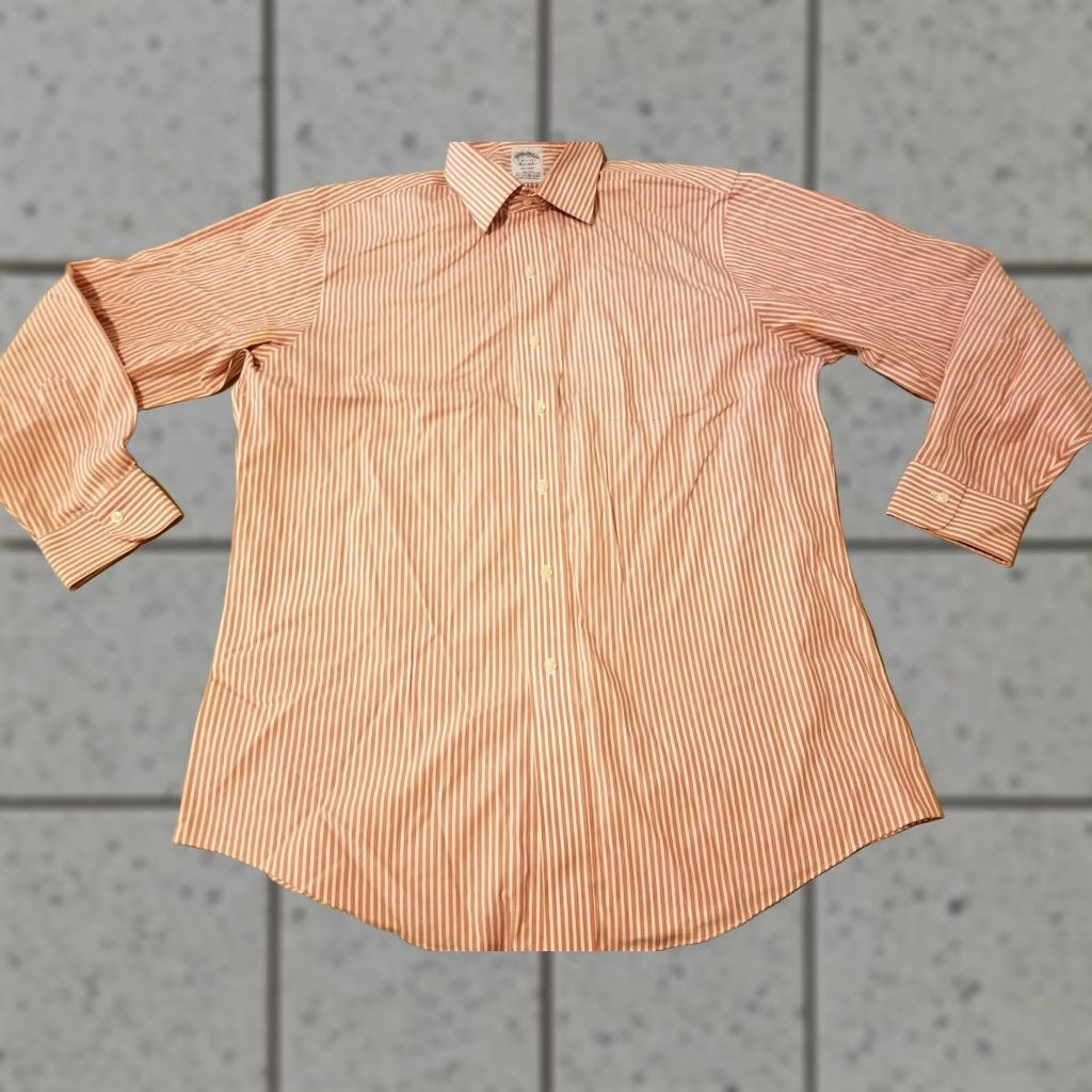 Brooks Brothers VINTAGE Brooks Brothers Dress Shirt 16.5 34 Red Cotton Button Mens 16.5 34 Cotton Shirt Men's Dress Shirt Red Button Brooks Brothers Size 46R - 1 Thumbnail
