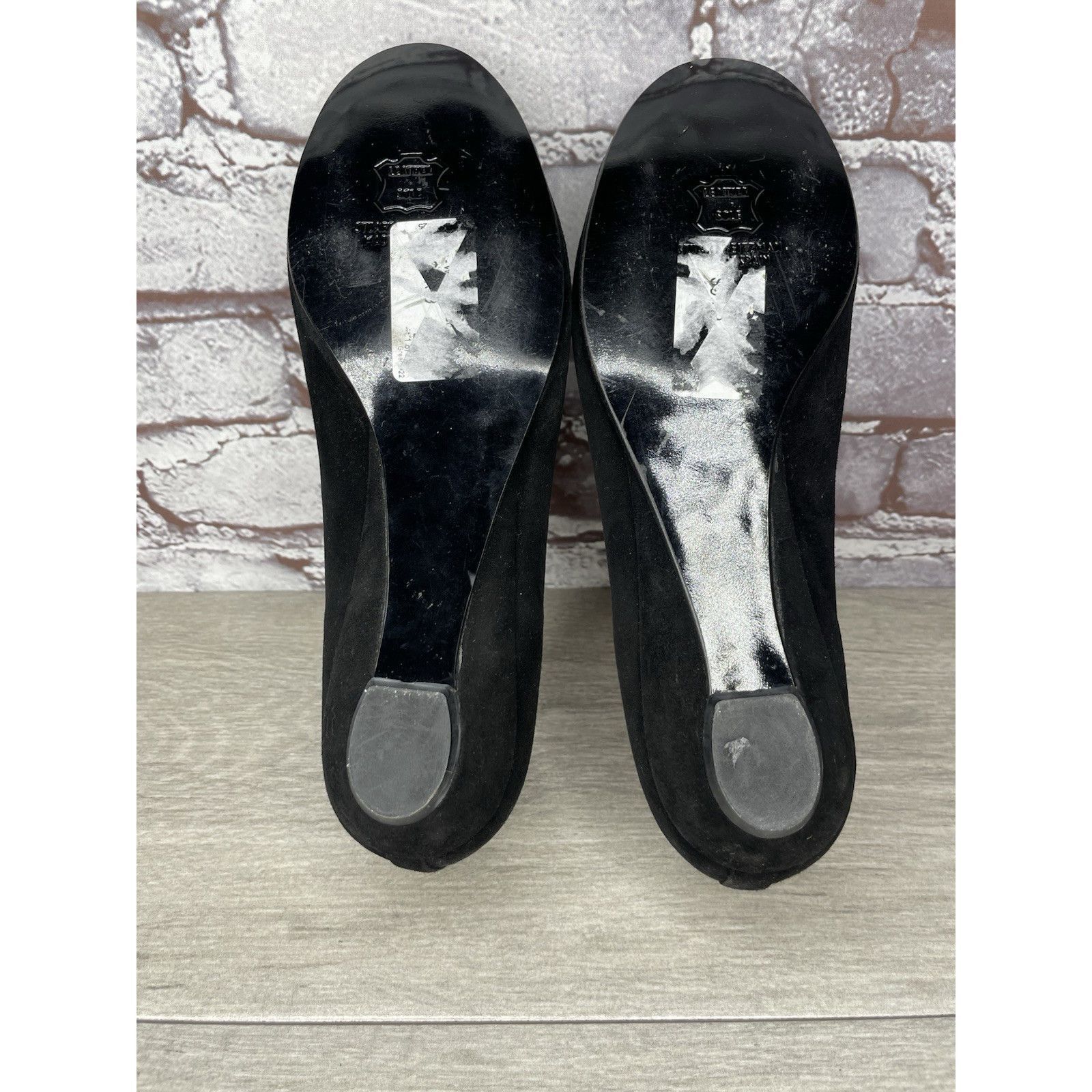 Stuart Weitzman Stuart Weitzman Black Suede Rhinestones Bow Ballet Flats Wom Size US 7.5 / IT 37.5 - 7 Thumbnail