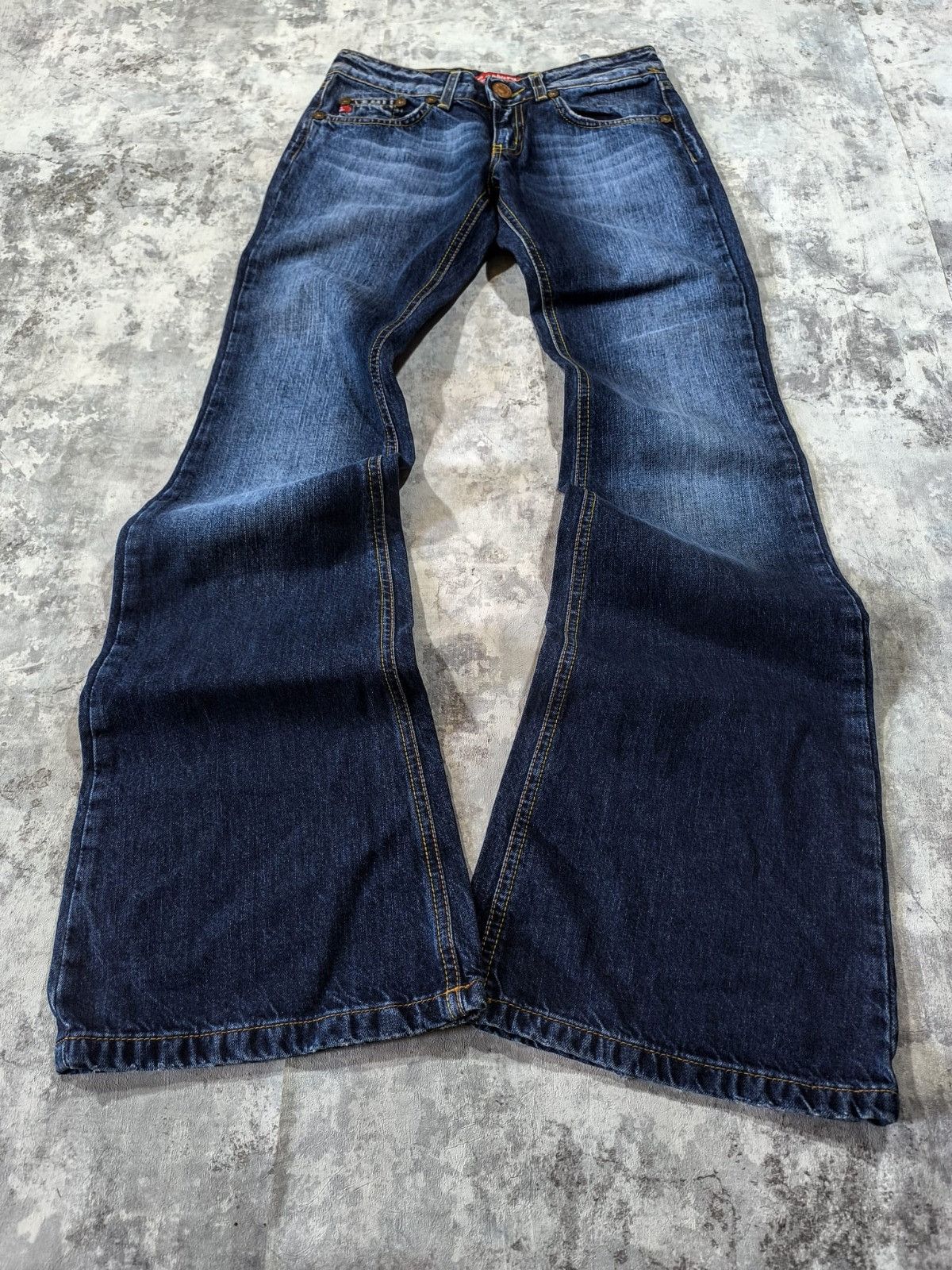 Other lowrise flare jeans italy sixty style grunge alternative Size 28" / US 6 / IT 42 - 1 Thumbnail