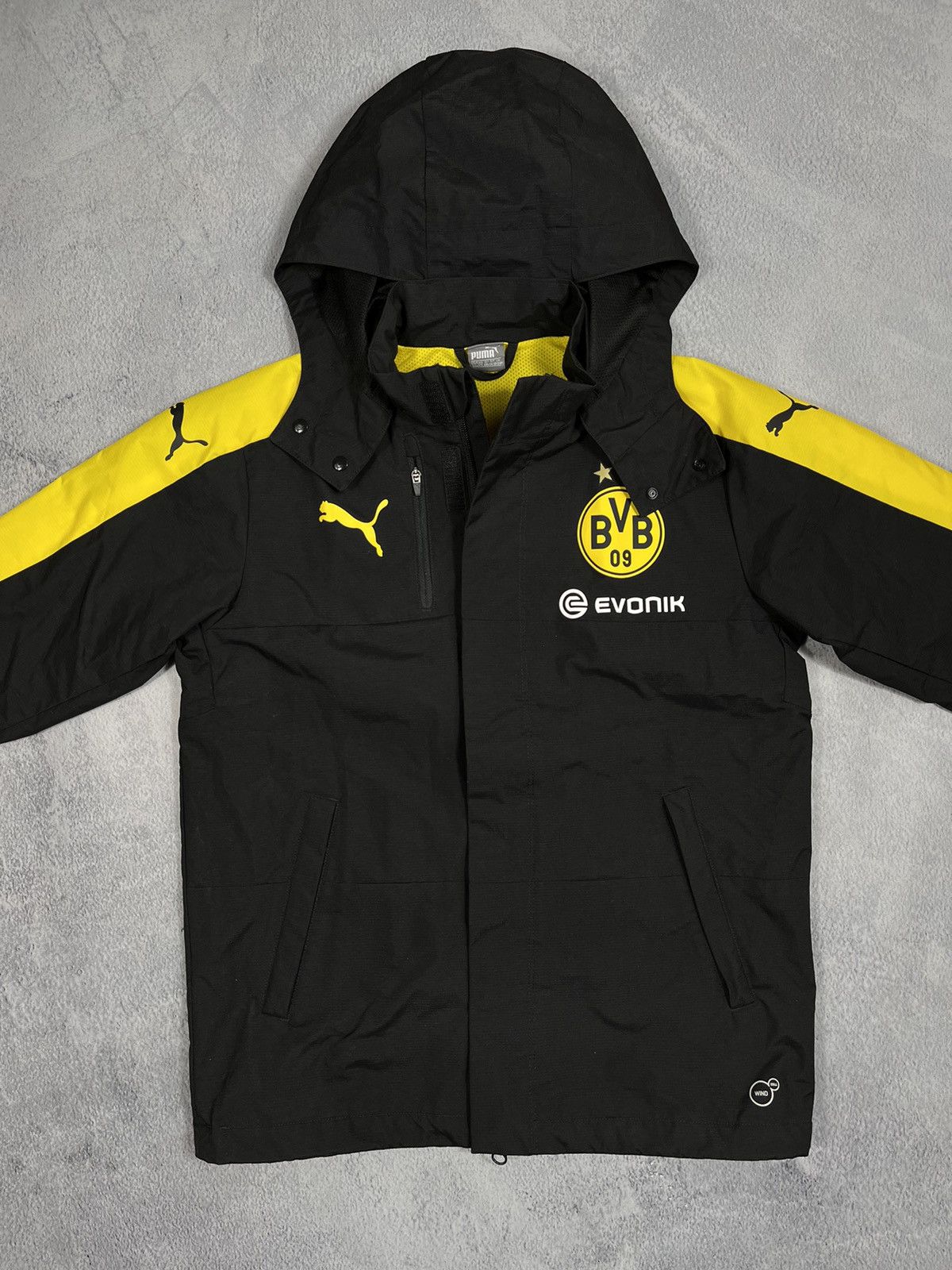 Puma Vintage Y2K Puma Borussia Dortmund big logo light jacket Size US S / EU 44-46 / 1 - 4 Thumbnail