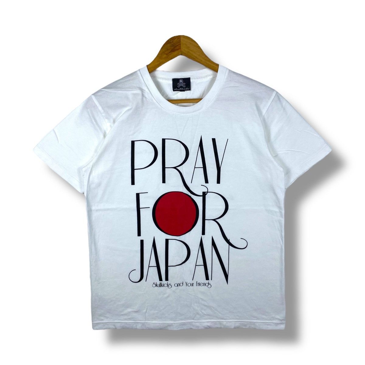 Japanese Brand Skullkicks PRAY FOR JAPAN Graphic Tee Shirt Large Size Size US L / EU 52-54 / 3 - 1 Thumbnail