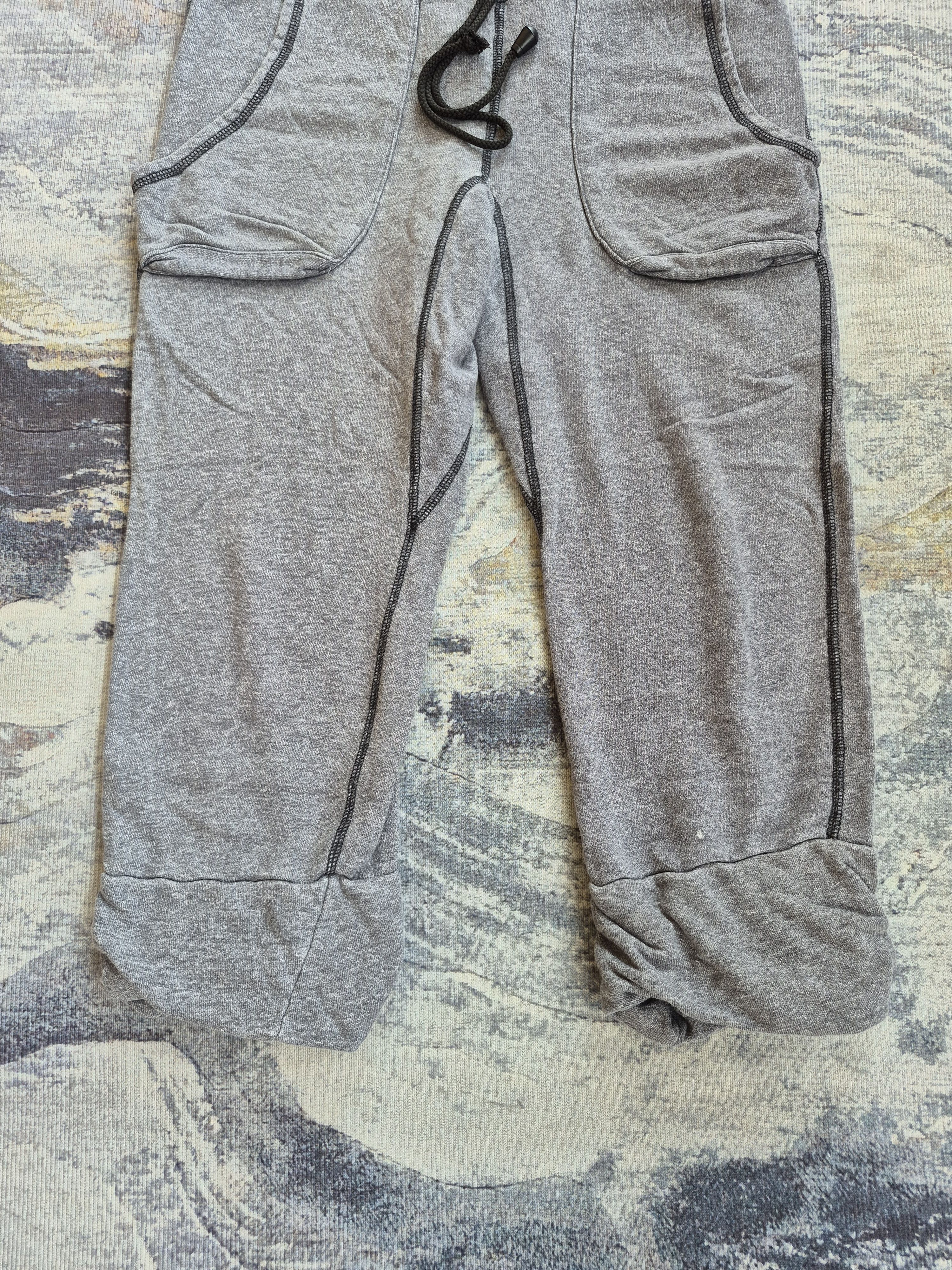RIPVANWINKLE 🔥 Ripvanwinkle 3/4 Joggers Sweatpants Japanese Brand Size US 30 / EU 46 - 2 Thumbnail