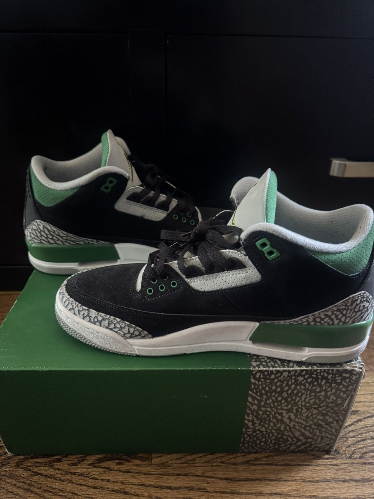 Jordan Brand Air Jordan 3 Retro 'Pine Green' Size US 10 / EU 43 - 8 Thumbnail