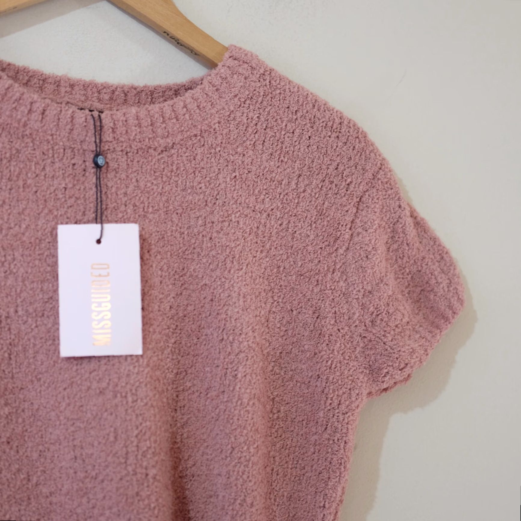 Missguided Missguided T-Shirt Cropped Pink Short Sleeve Women 6/8 NWT Popcorn Crew Neck Pullover Casual Fall Spring Winter Size M / US 6-8 / IT 42-44 - 3 Thumbnail