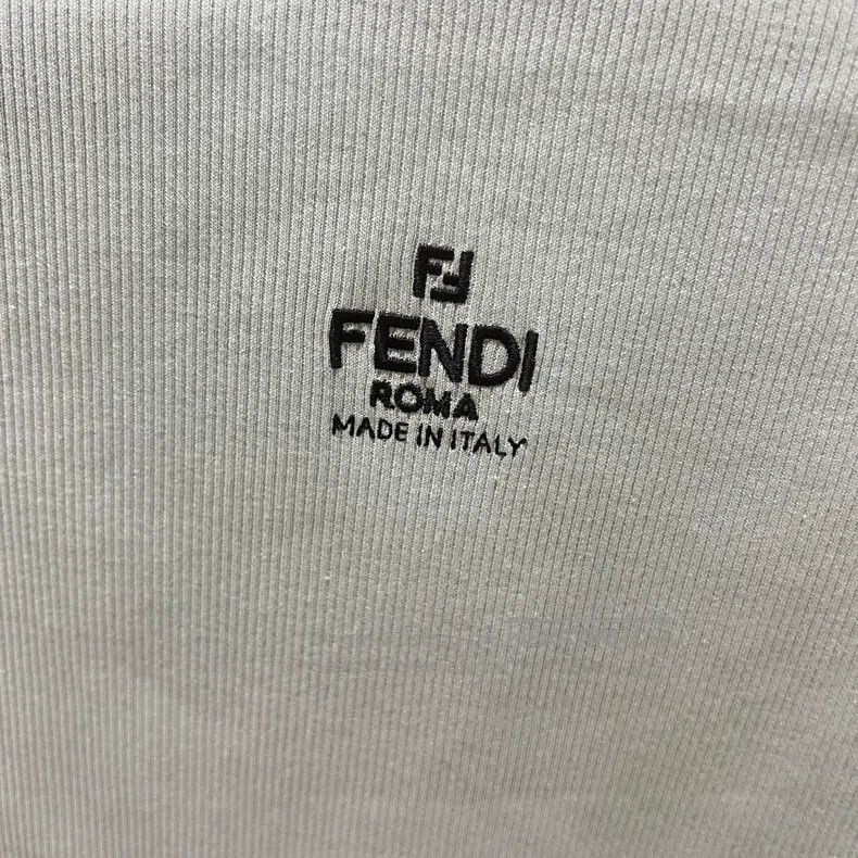 Fendi Fendi Solid Color Logo Lettering Short Sleeve Size XL / US 12-14 / IT 48-50 - 3 Thumbnail
