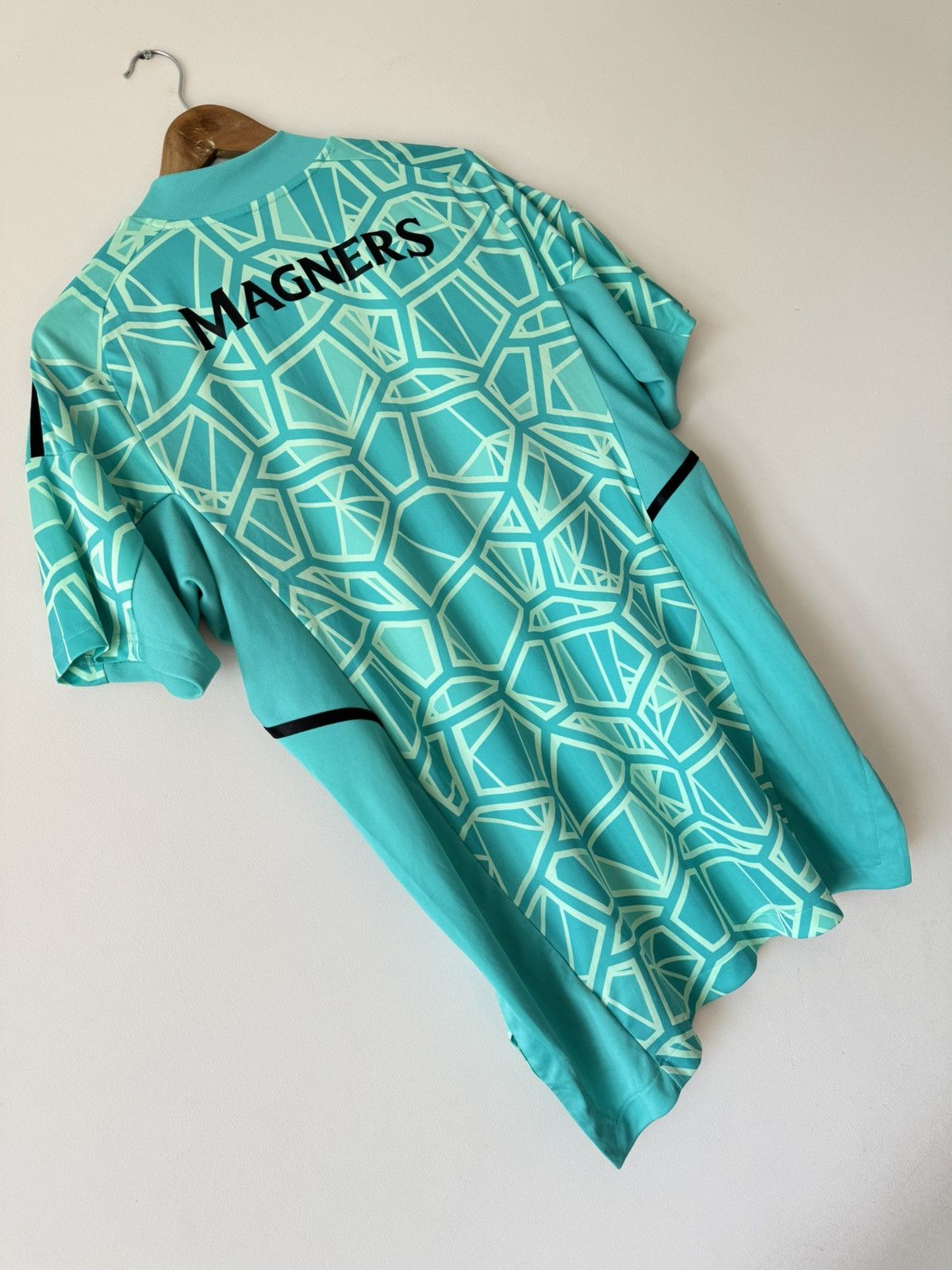 Adidas Celtic 2022-2023 Soccer Goalkeeper Jersey Adidas Shirt Kit Size US L / EU 52-54 / 3 - 8 Thumbnail