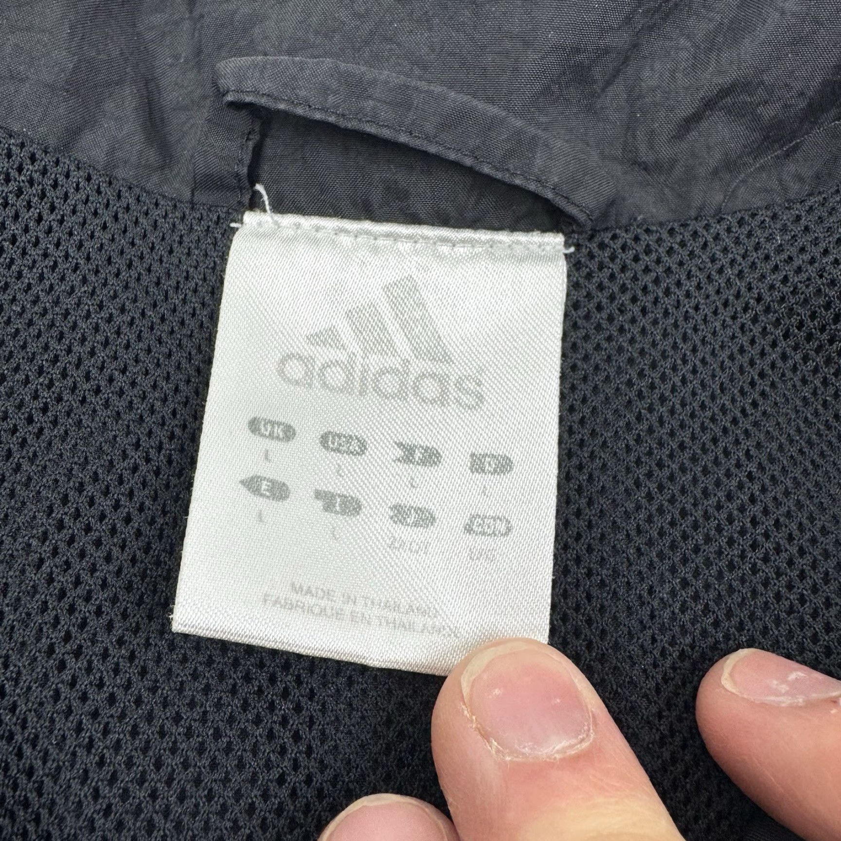 Adidas VINTAGE Adidas Windbreaker Jacket Women L Black Full Zip Nylon Y2K 2000s Casual Mens Womens Boys Girls Size L / US 10 / IT 46 - 5 Thumbnail