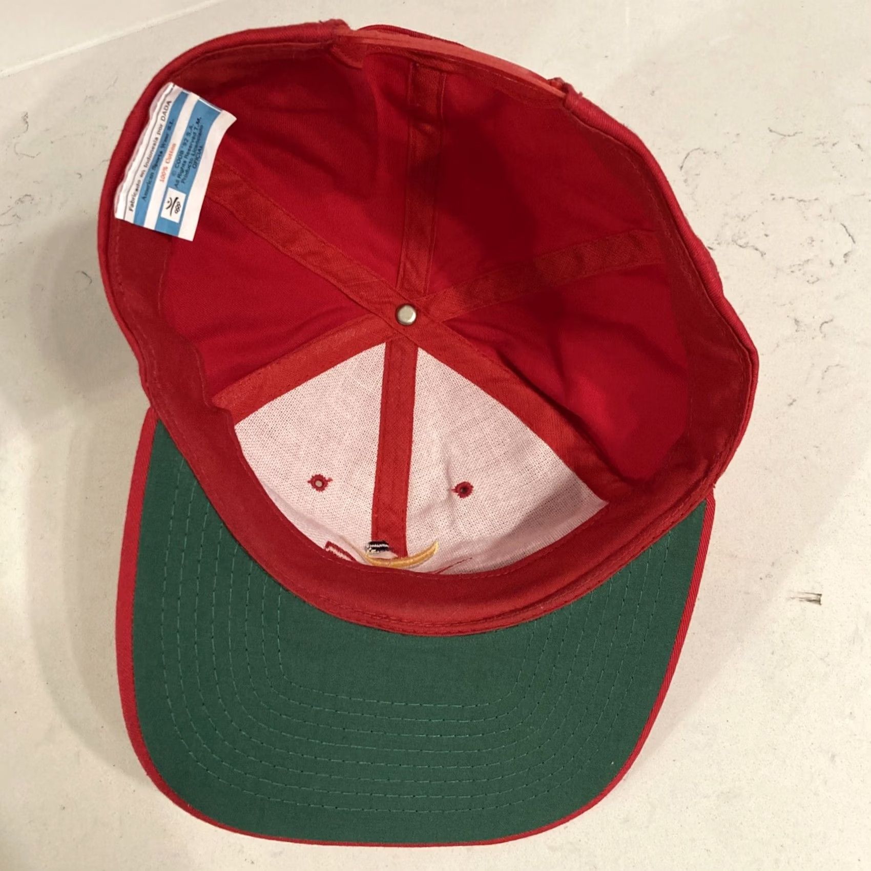 Vintage VINTAGE American Sports Wear Red Flat Brim Barcelona Olympics 1992 Snapback Men One Size Red Sports Snapback Mens Size ONE SIZE - 7 Thumbnail