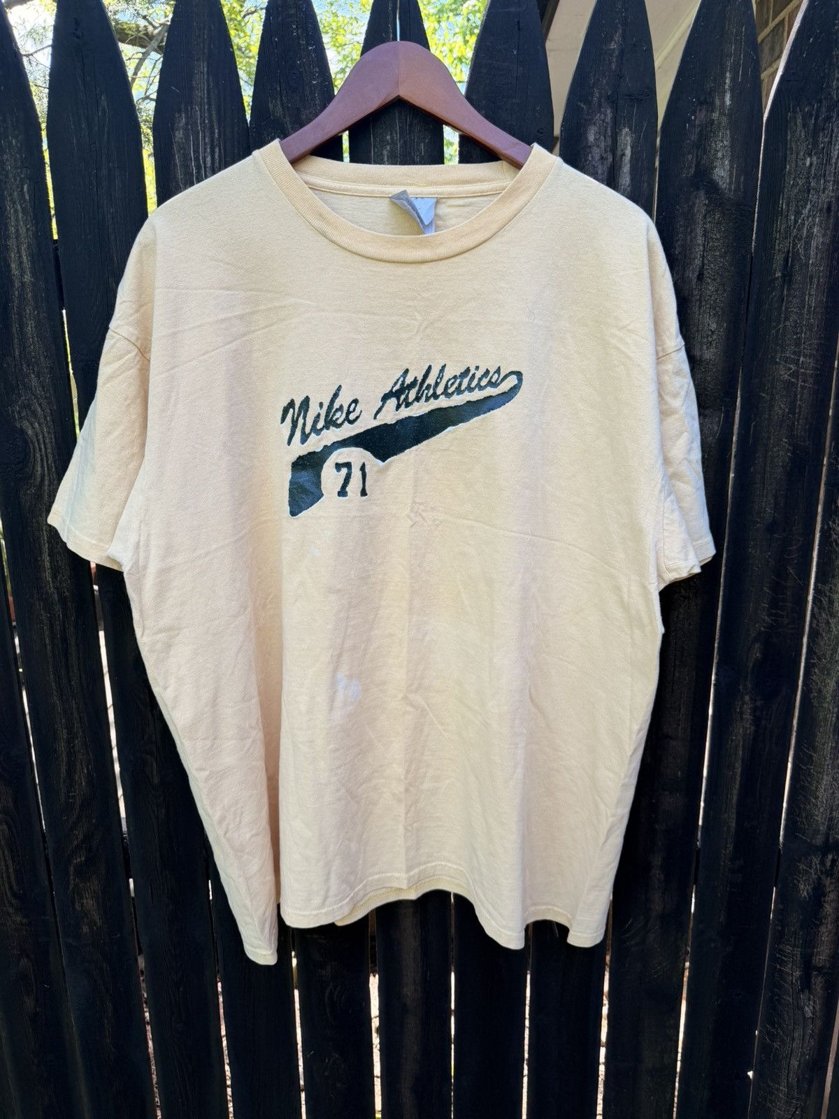Nike VTG Nike Athletics 80’s tee Size XL Size US XL / EU 56 / 4 - 1 Thumbnail