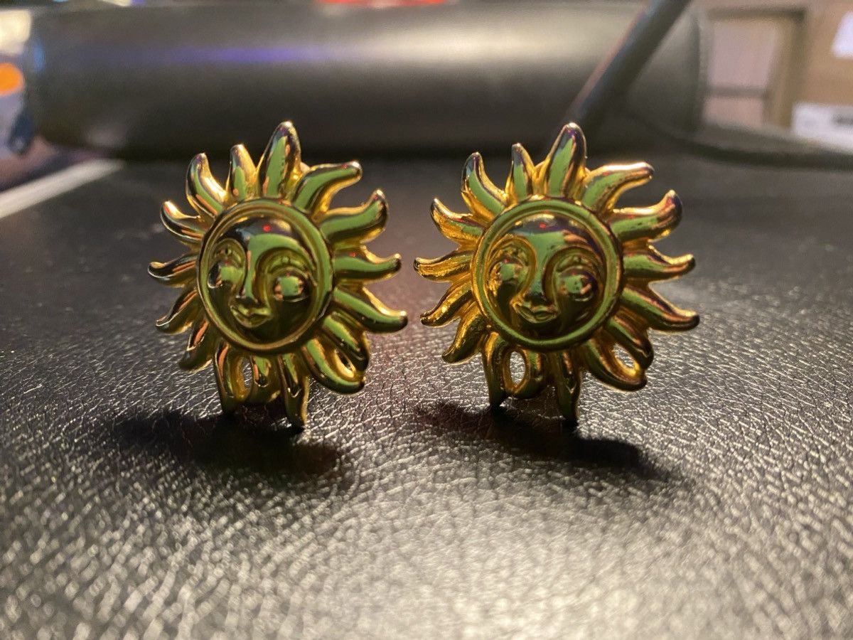 Versace Vintage Versace Gold Sun Face Clip-On Earrings Size ONE SIZE - 2 Thumbnail