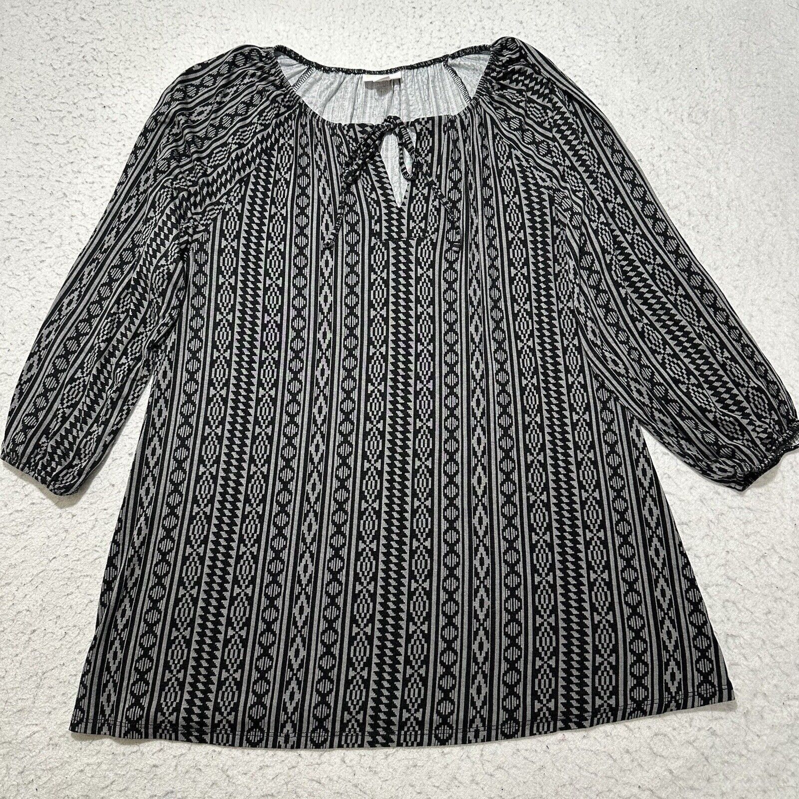 Other LuLaRoe Small 3/4 Sleeve Peasant Top Lightweight Blouse Size S / US 4 / IT 40 - 1 Thumbnail