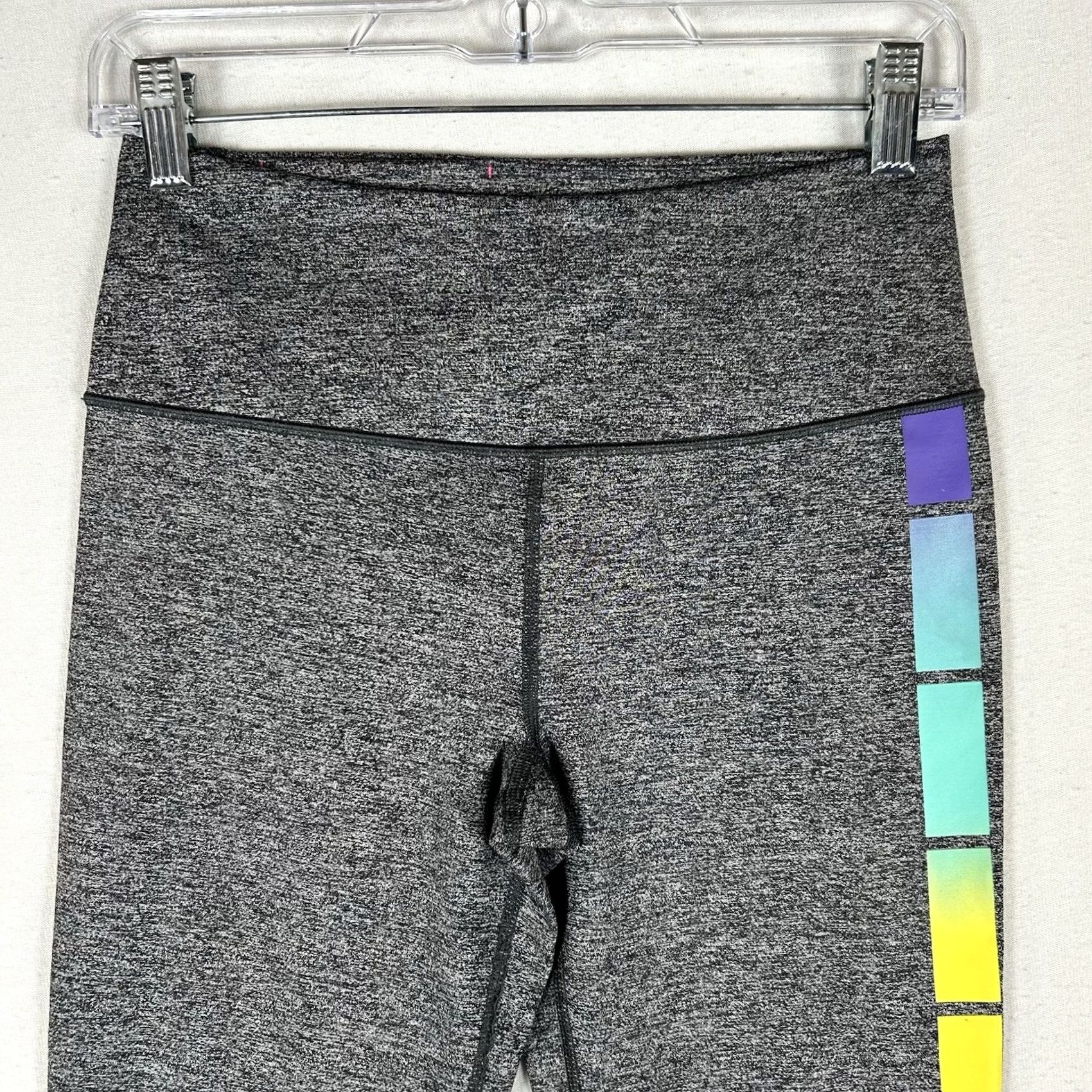 Victoria's Secret VSX Victoria’s Secret Sport Capri Leggings Womens Small Gray Drawstring Capri Sports Size 28" / US 6 / IT 42 - 3 Thumbnail