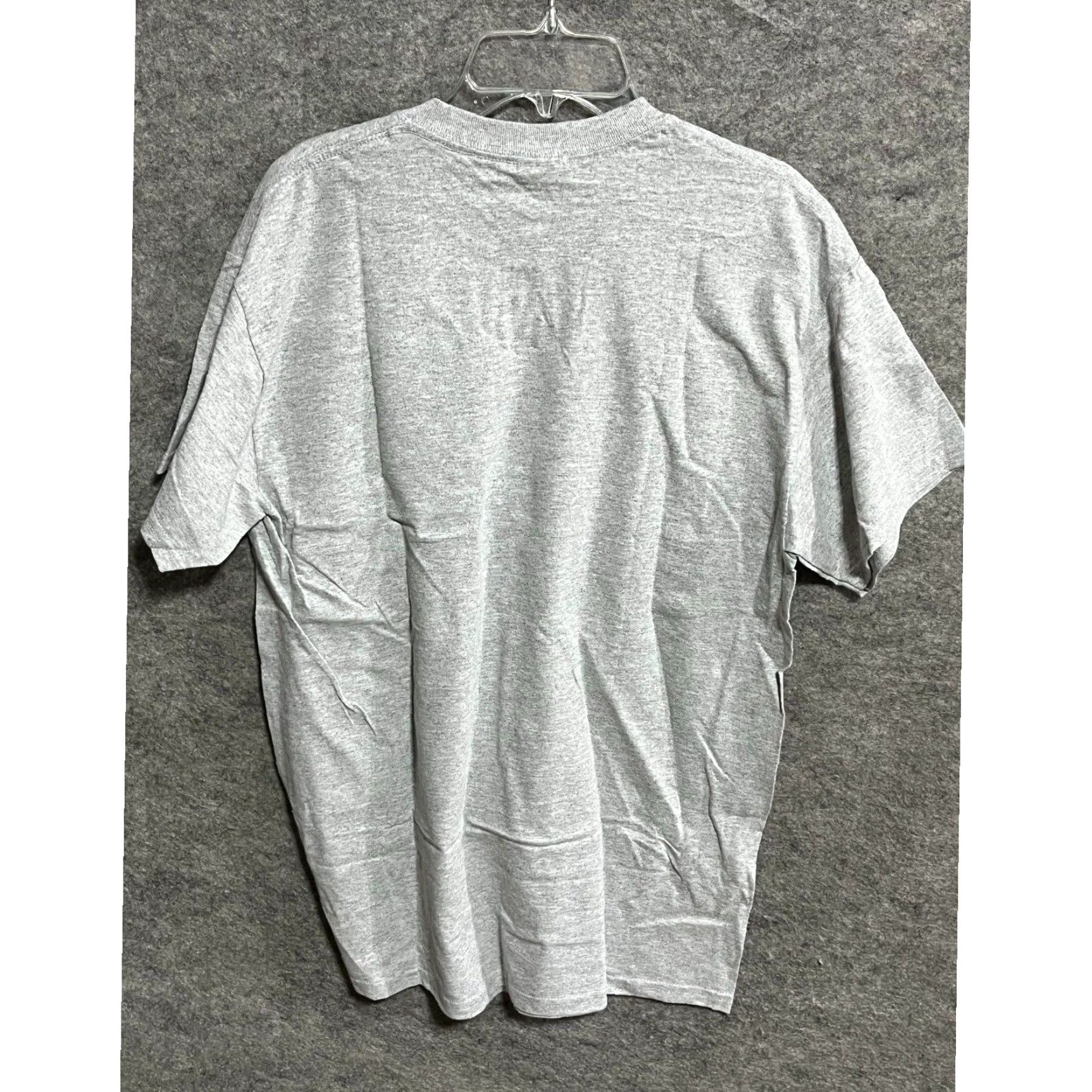 Gildan Marijuana Leaf Shirt Medium Men Gray Gildan Heavy Cotton Crew Neck Short Sleeve Tee Aztec Boho 90s Y2K Festival Retro Colorful Size US M / EU 48-50 / 2 - 2 Thumbnail