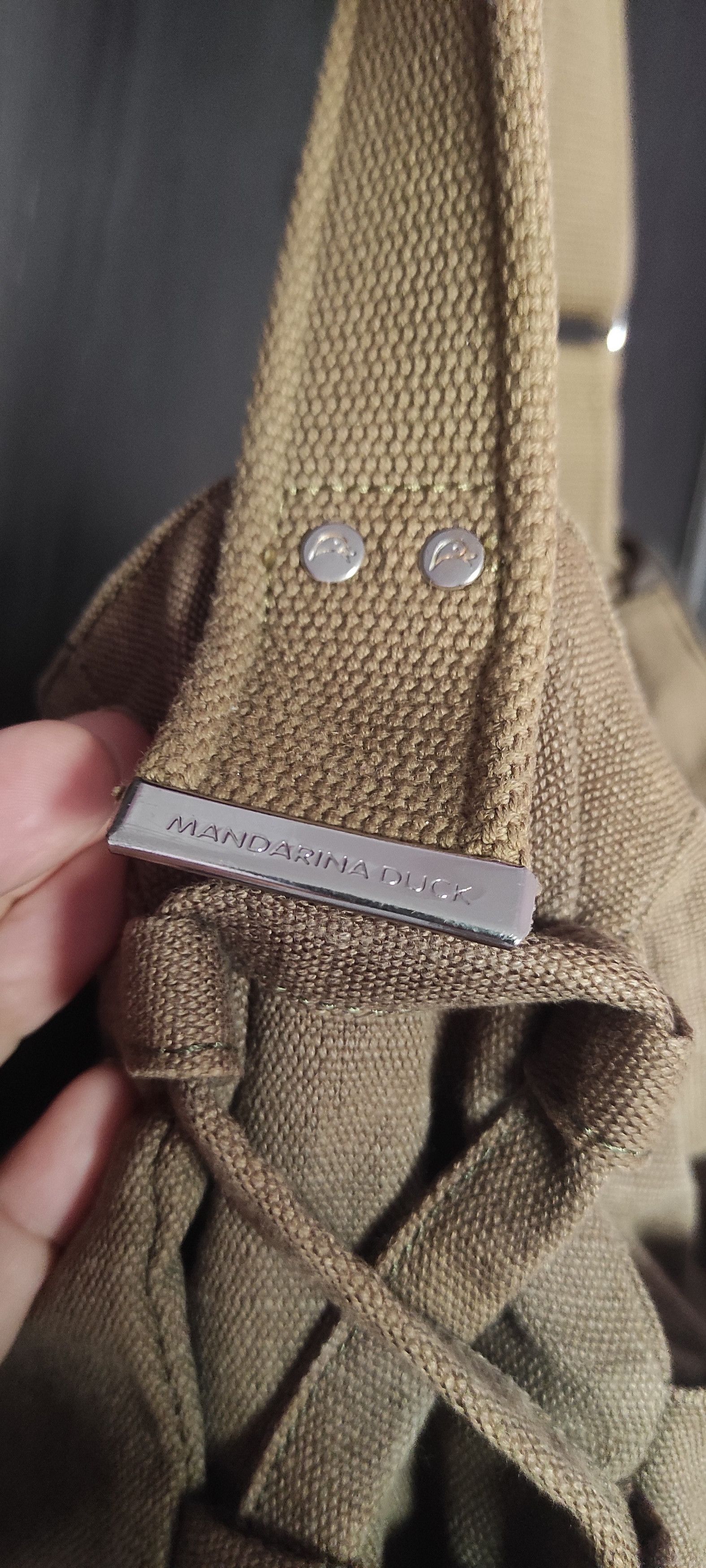Mandarina Duck × Vintage Mandarina Duck Olivre Green Army Textured Crossbody Bag Size ONE SIZE - 9 Thumbnail