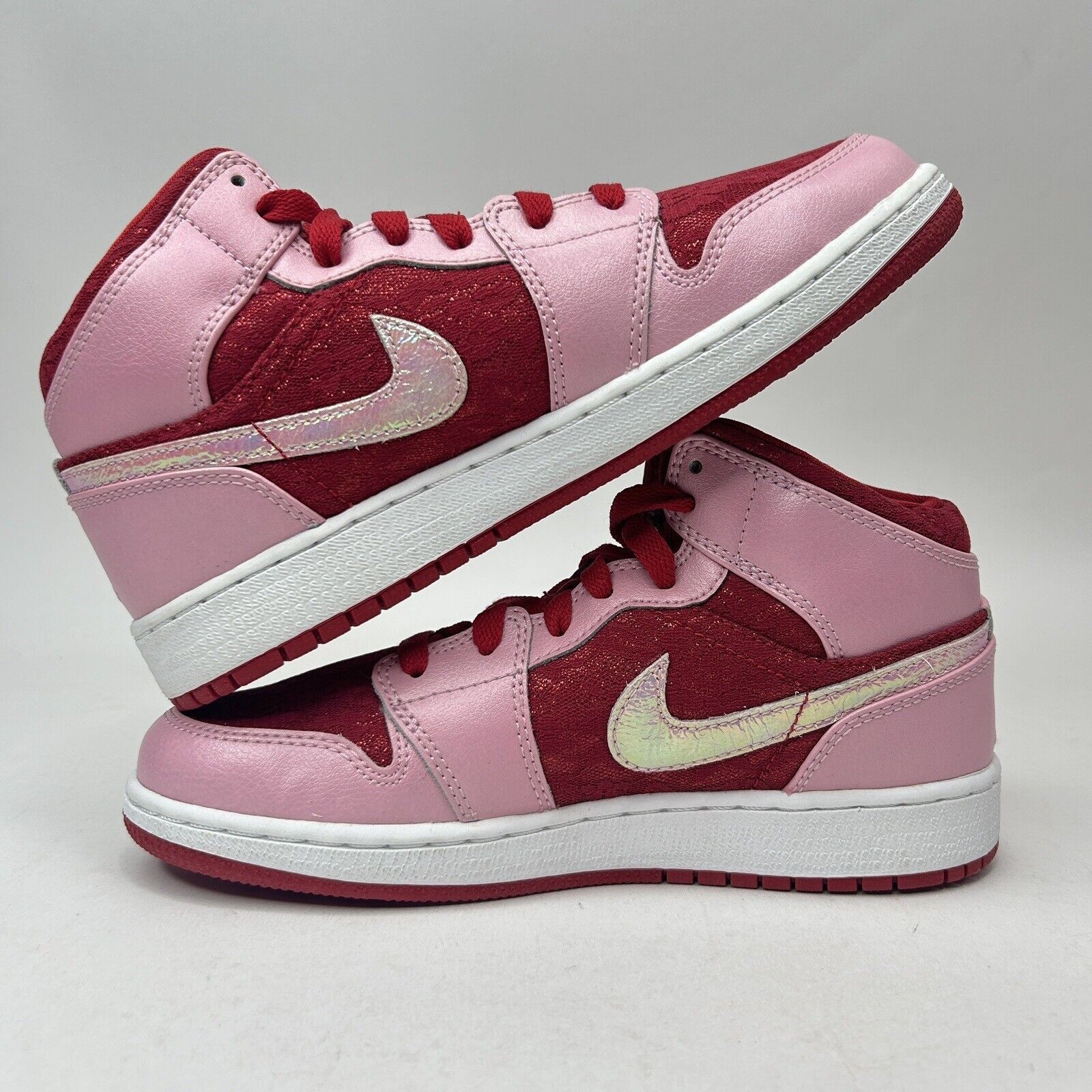 Jordan Brand Nike Air Jordan 1 Mid Premium “Valentine's Day” 2023 Size US 5.5 / IT 35.5 - 3 Thumbnail