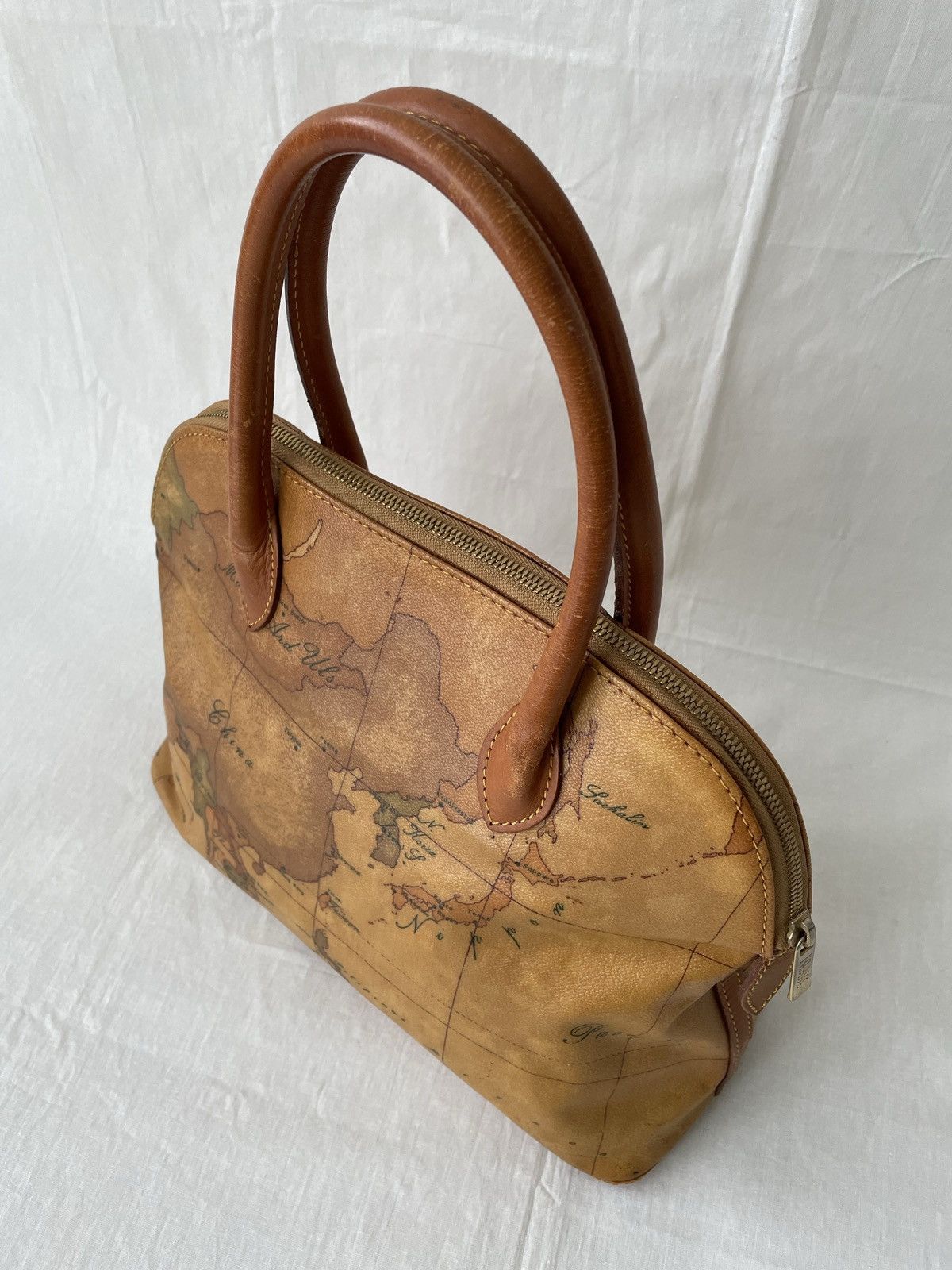 Alviero Martini Vintage Alviero Martini Alma Handbag Size ONE SIZE - 3 Thumbnail