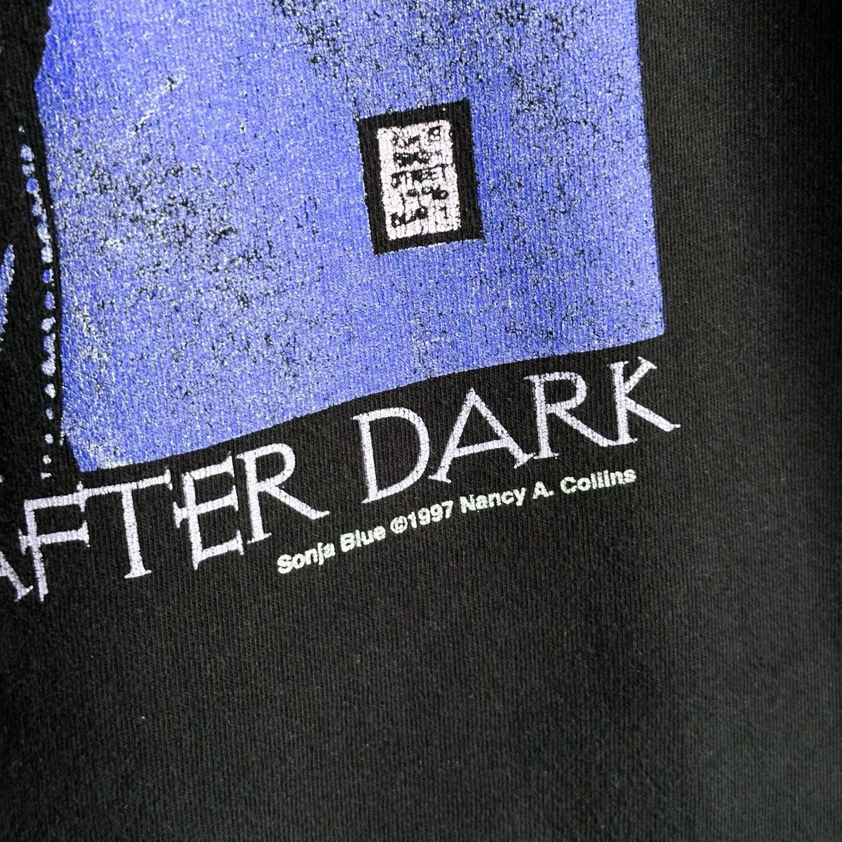 Fashion Victim × Vintage Vintage THRASHED Sunglasses After Dark Comic T-Shirt Size US XL / EU 56 / 4 - 4 Thumbnail