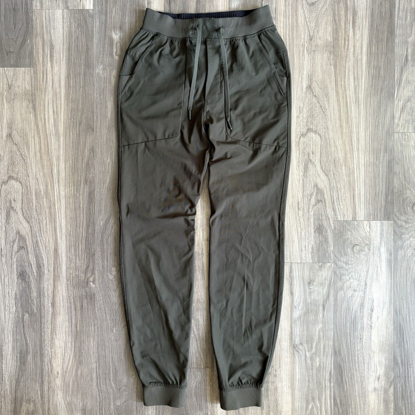 Lululemon Lululemon Men’s ABC Jogger Size XS Green Olive Green Size US 26 / EU 42 - 1 Thumbnail