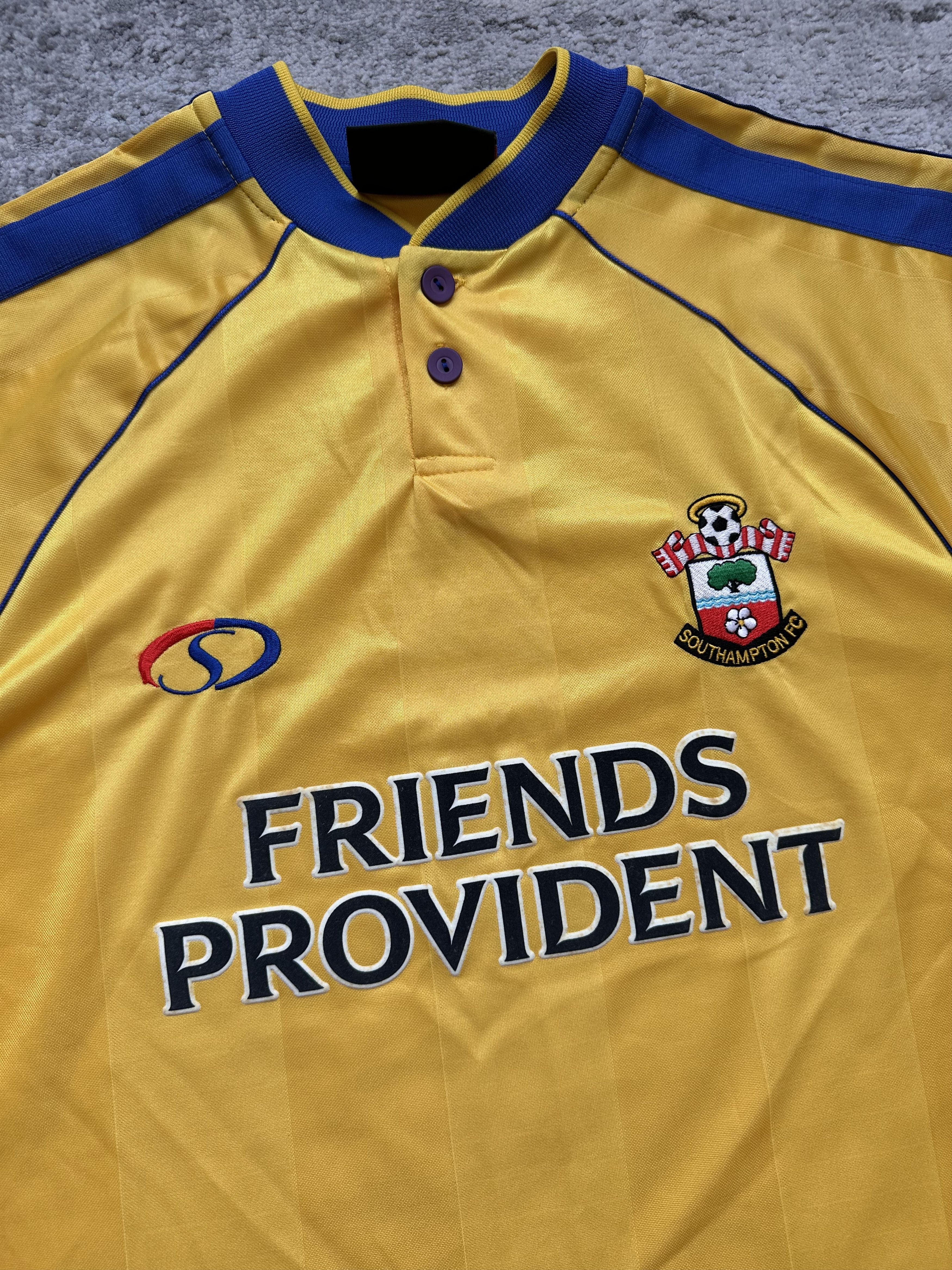 Vintage Soccer Jersey Southampton vintage Size US M / EU 48-50 / 2 - 3 Thumbnail