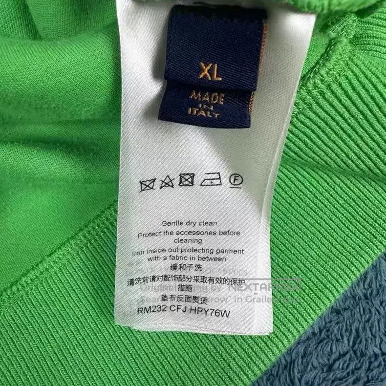 Louis Vuitton Louis Vuitton FW23 solid logo hooded long sleeve sweatshir Size US XL / EU 56 / 4 - 6 Thumbnail