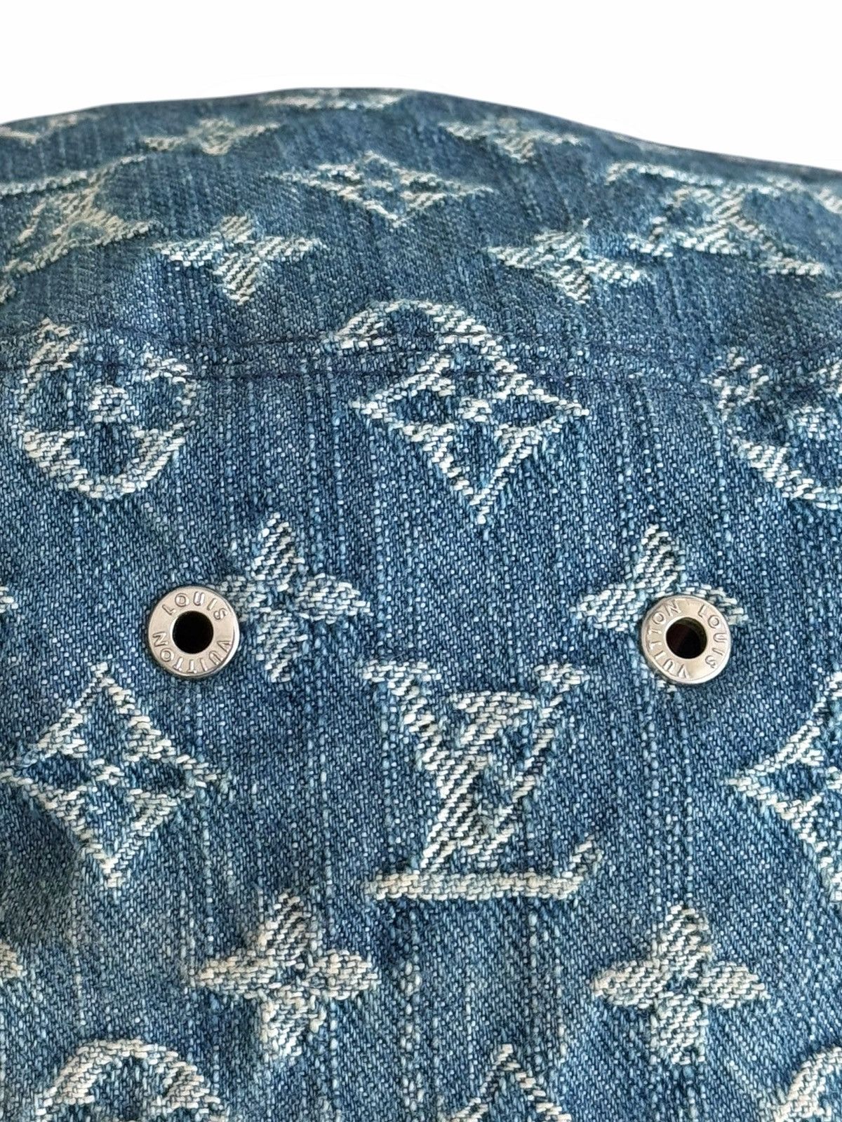 Louis Vuitton 2000’s Denim Monogram LV Reversible Bucket Hat Size ONE SIZE - 7 Thumbnail