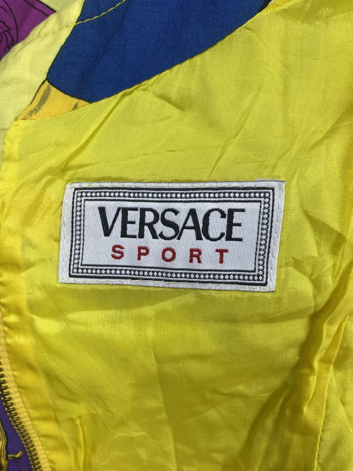 Versace 🔥RARE Vintage Versace Sport Full Printed Cropped Size S / US 4 / IT 40 - 7 Thumbnail