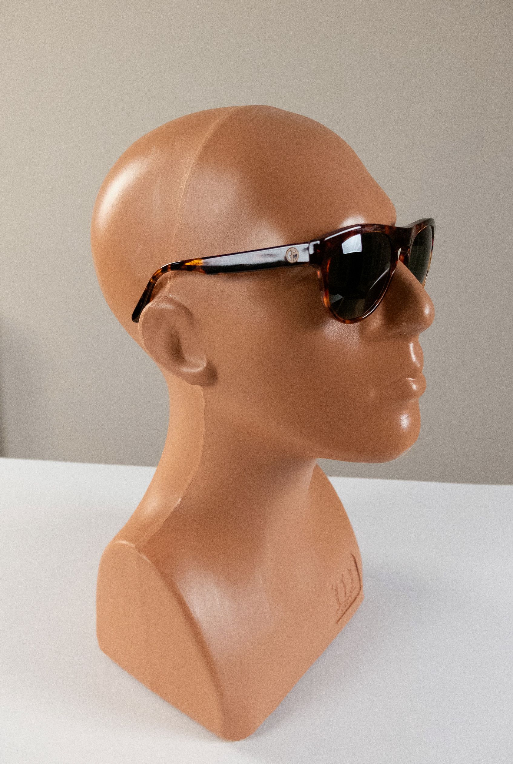 Giorgio Armani GIORGIO ARMANI brown tortoise shell oval sunglasses Italy Size ONE SIZE - 4 Thumbnail