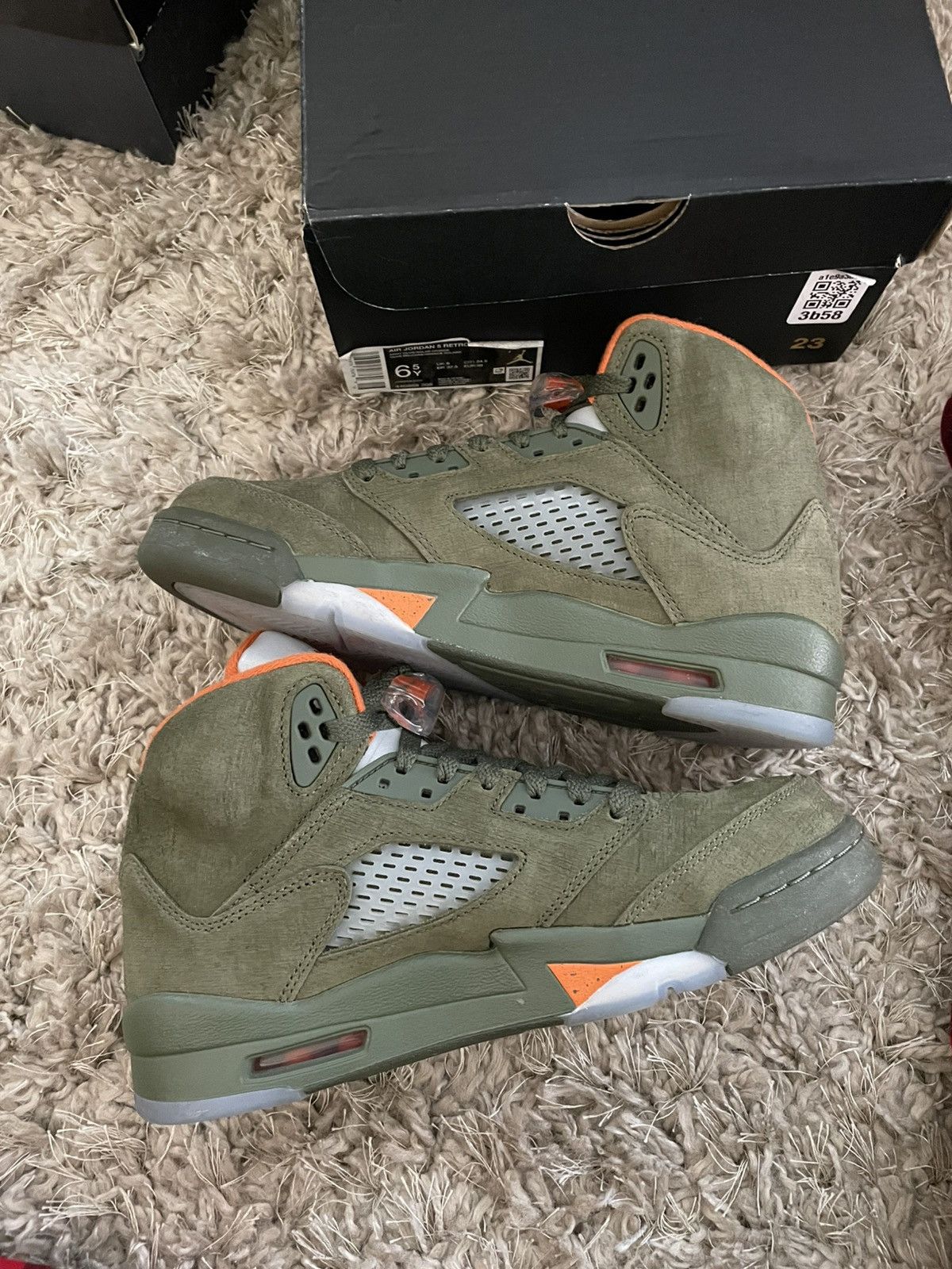 Jordan Brand Jordan 5 Olive Size US 6.5 / EU 39-40 - 3 Thumbnail