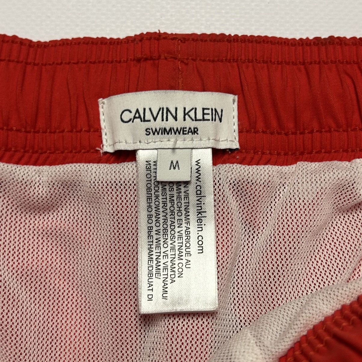 Calvin Klein Calvin Klein Medium Swim Trunks Red Board Shorts Size US 32 / EU 48 - 5 Thumbnail