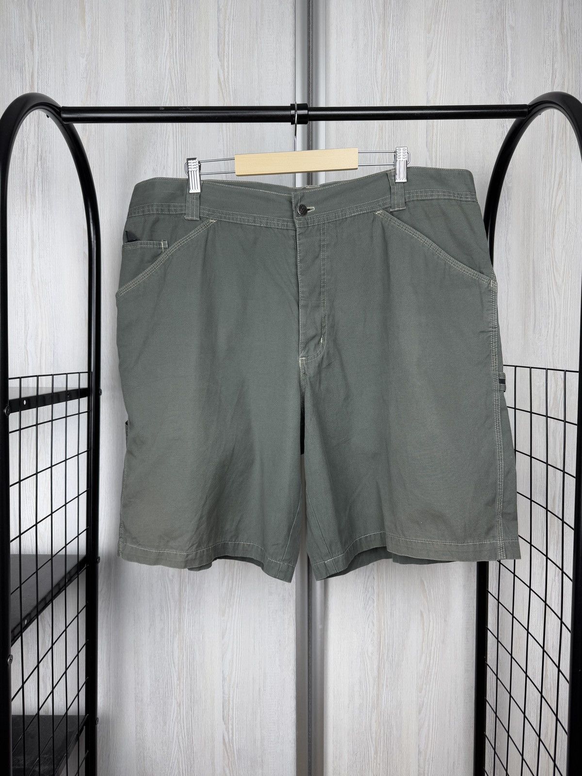 Nike ACG Nike ACG vintage carpenter cargo work shorts size 40 Size US 40 / EU 56 - 1 Thumbnail
