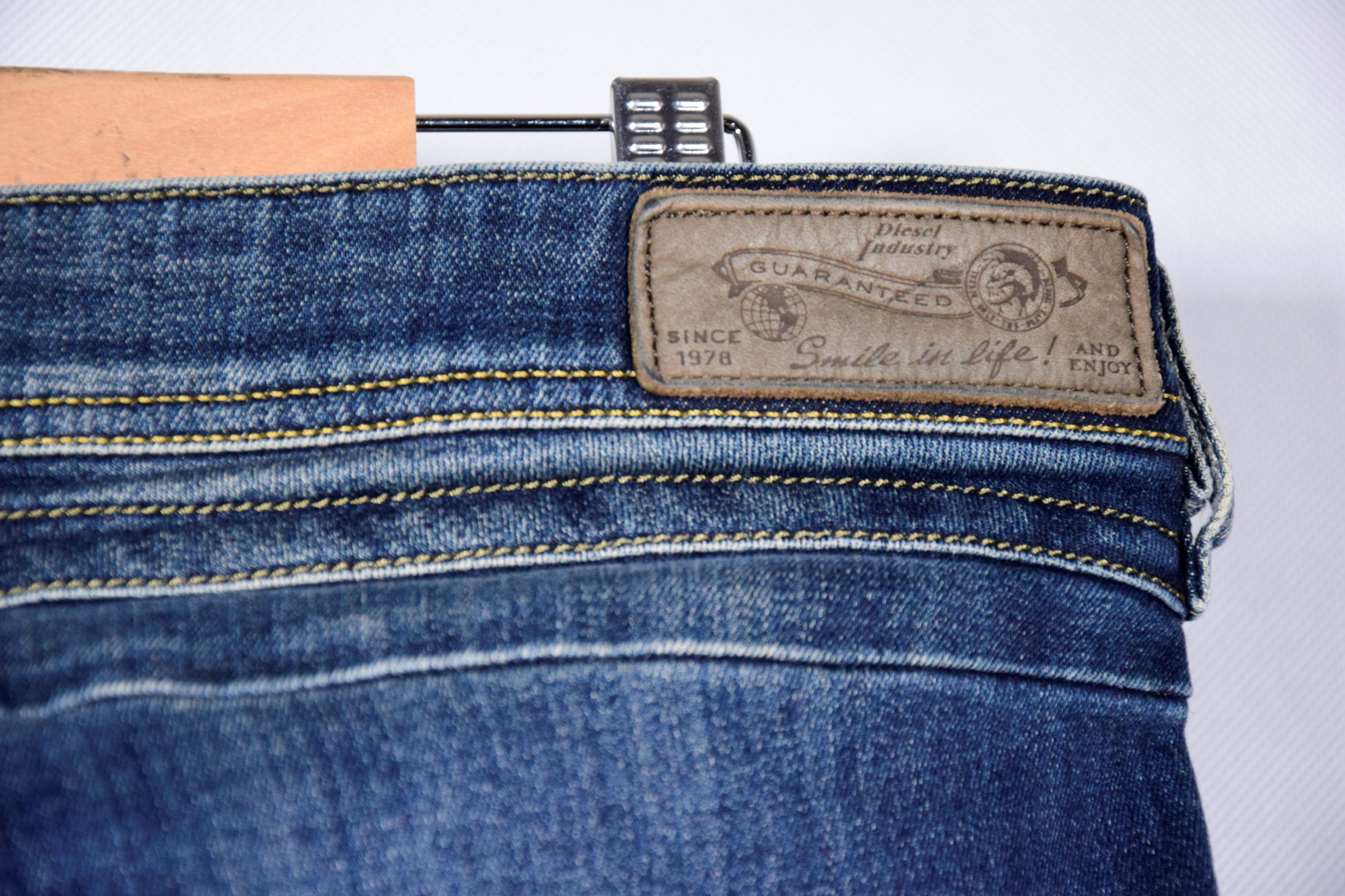 Diesel Diesel BELTHER Reg Slim Tapered 34x32 Wash 0814W Size US 34 / EU 50 - 8 Thumbnail