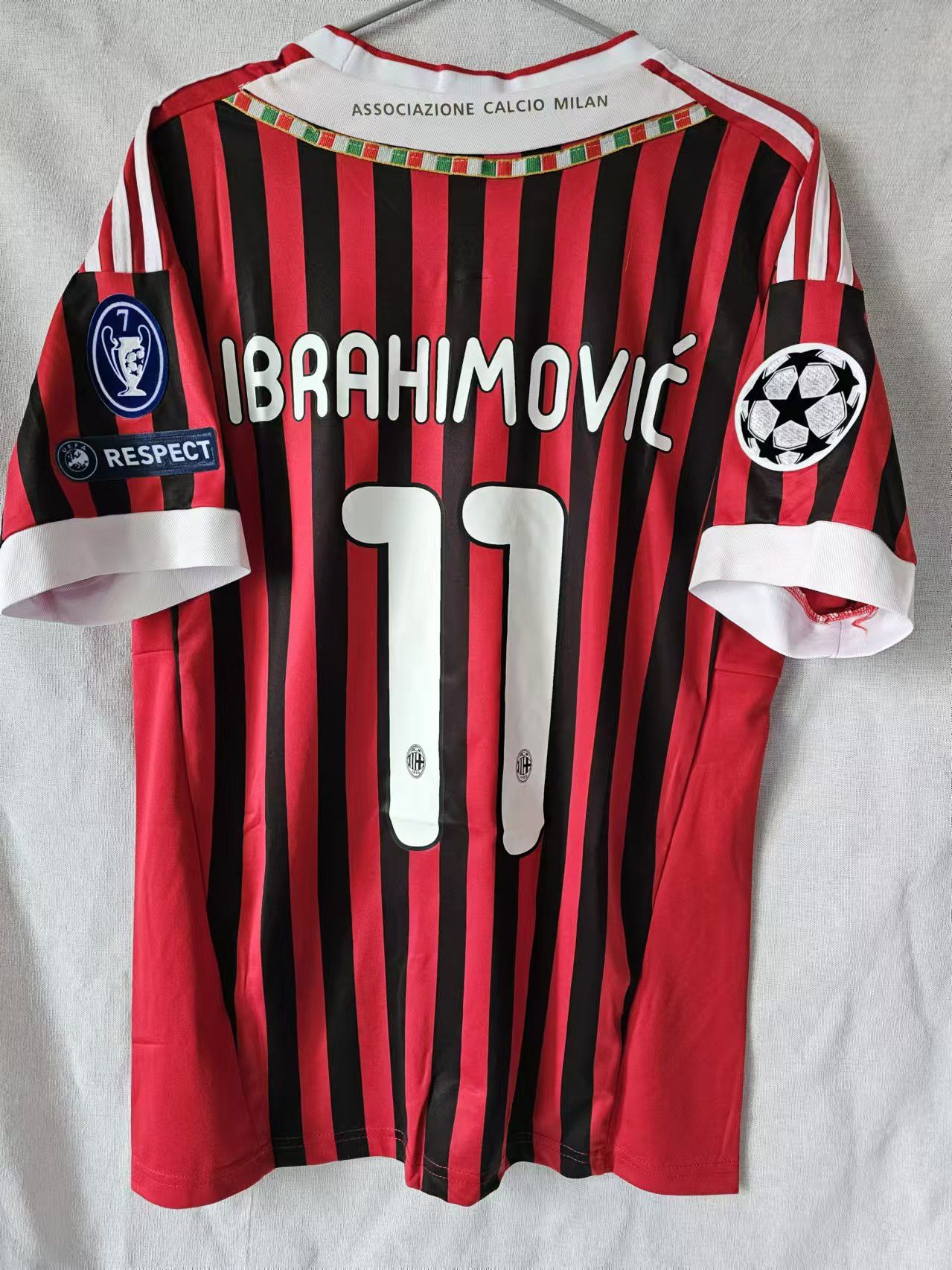 Other 2011 12 AC Milan #11 Ibrahimović Jersey Home Size US M / EU 48-50 / 2 - 1 Thumbnail