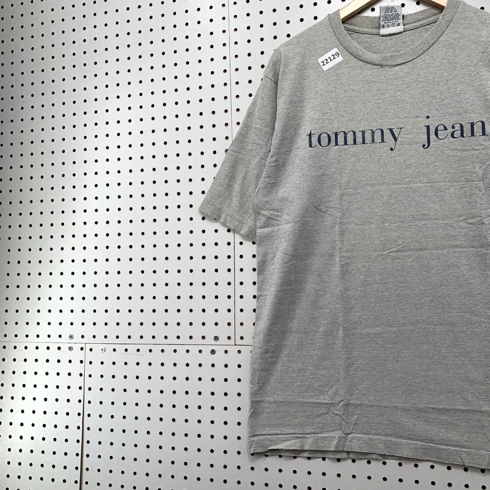 Tommy Hilfiger Vintage Tommy Hilfiger Shirt Gray Jeans Spellout Men Medium 21x30.5 USA Size US M / EU 48-50 / 2 - 3 Thumbnail